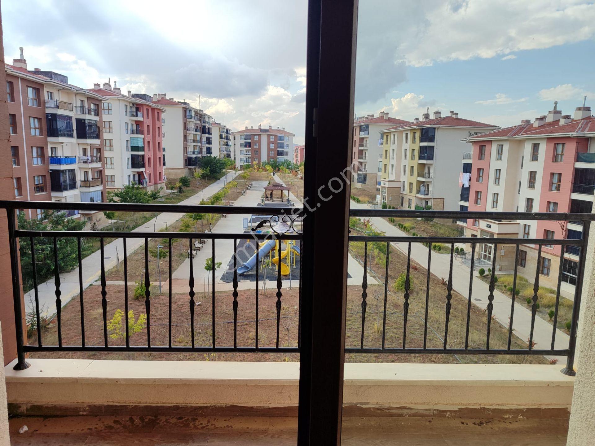 Çevre Yolu Yemişlik 1.etap Tokiden Tapusu Hazır Satlık 2+1 Son Kat Daire — fotoğraf 7