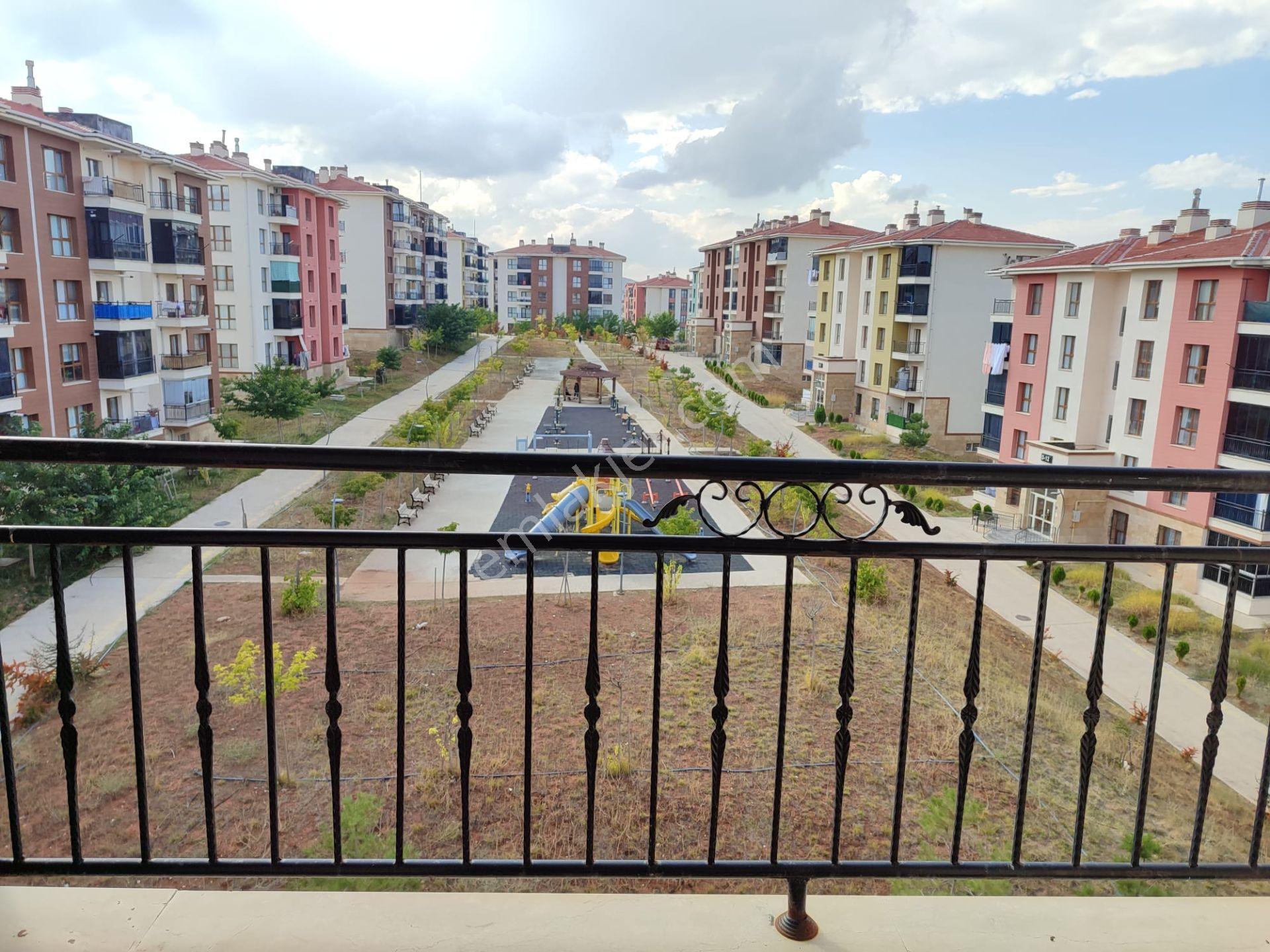Çevre Yolu Yemişlik 1.etap Tokiden Tapusu Hazır Satlık 2+1 Son Kat Daire — fotoğraf 16