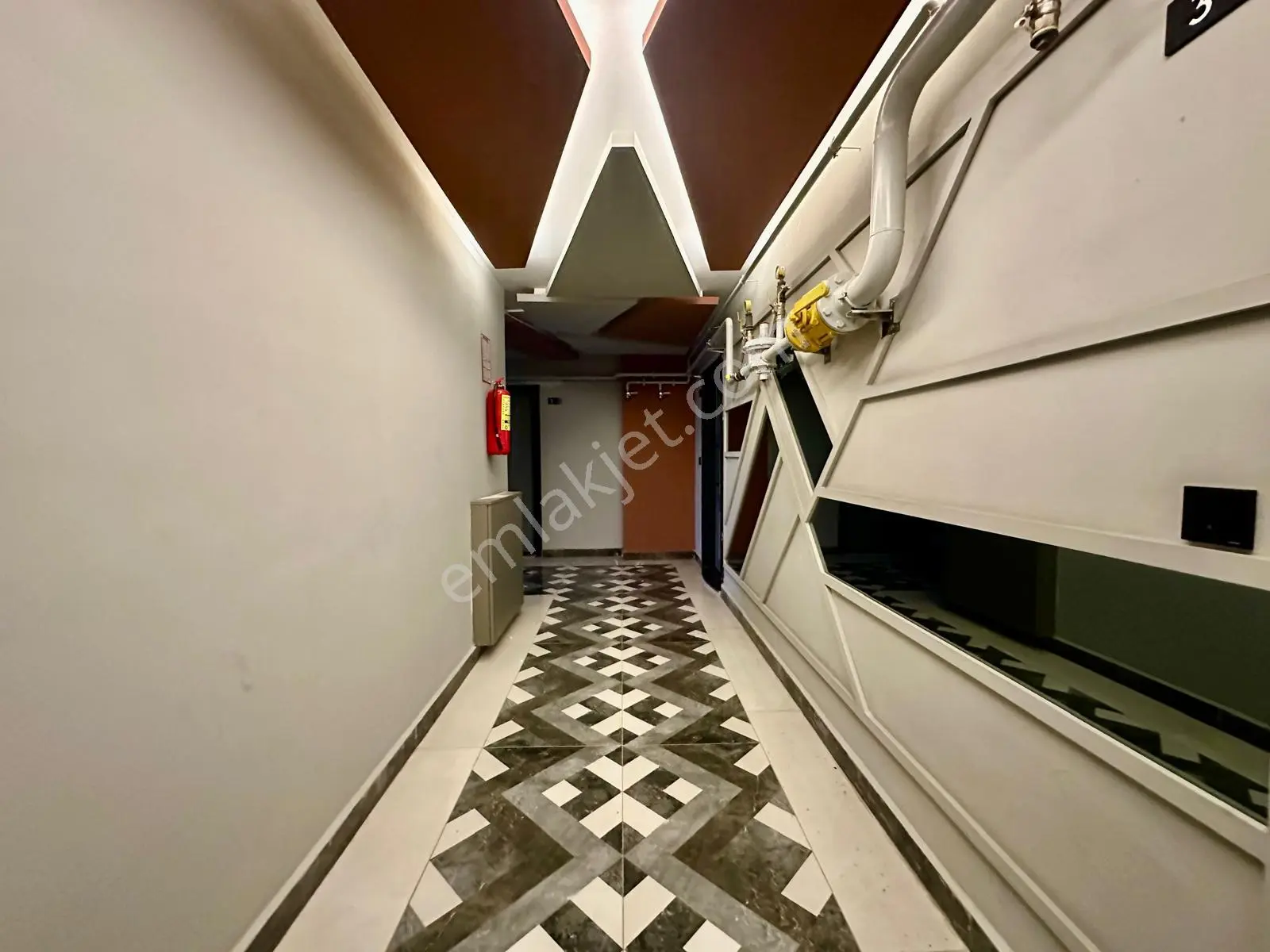 ꧁akçay Ay Emlak'tan꧂ Çift Asansörlü Denize Yakın Ada Mutfaklı Satılık 2+1 Dublex Daire — fotoğraf 3