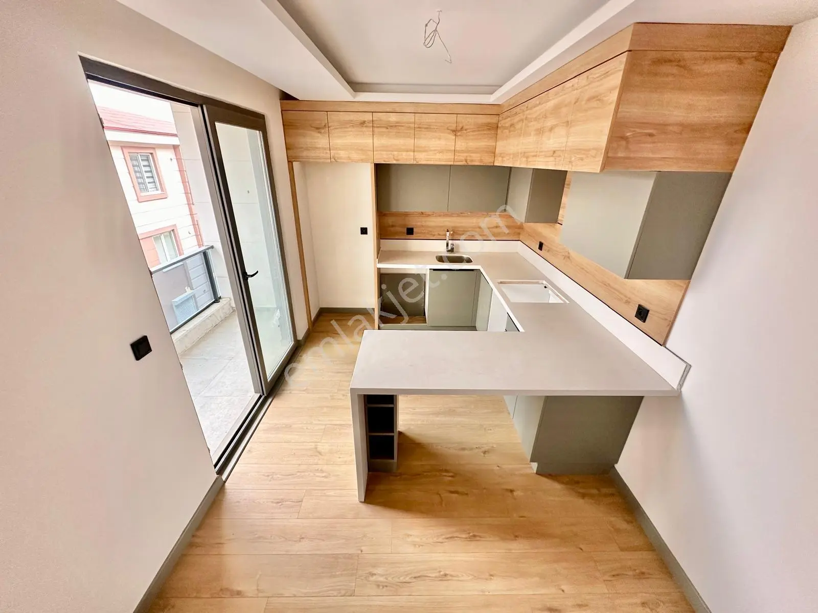 ꧁akçay Ay Emlak'tan꧂ Çift Asansörlü Denize Yakın Ada Mutfaklı Satılık 2+1 Dublex Daire — fotoğraf 7