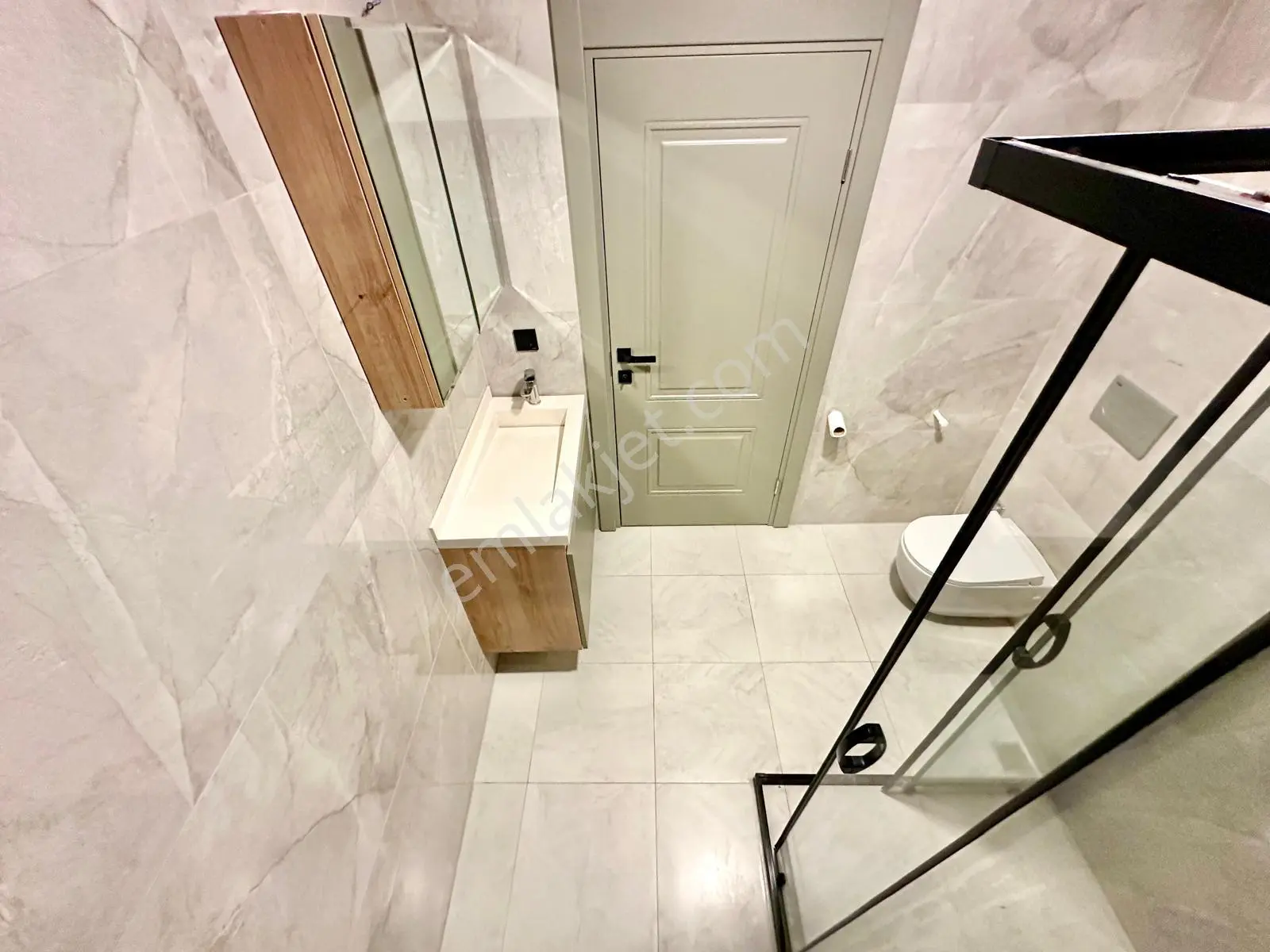 ꧁akçay Ay Emlak'tan꧂ Çift Asansörlü Denize Yakın Ada Mutfaklı Satılık 2+1 Dublex Daire — fotoğraf 17