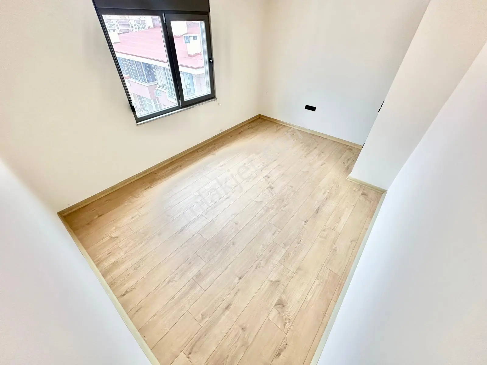 ꧁akçay Ay Emlak'tan꧂ Çift Asansörlü Denize Yakın Ada Mutfaklı Satılık 2+1 Dublex Daire — fotoğraf 25