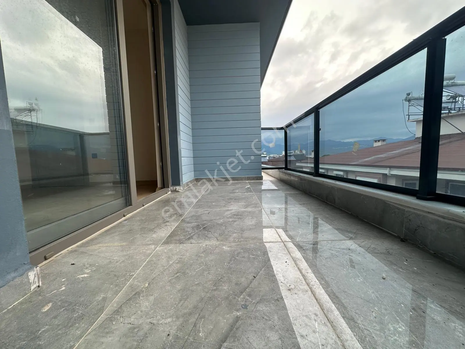 ꧁akçay Ay Emlak'tan꧂ Çift Asansörlü Denize Yakın Ada Mutfaklı Satılık 2+1 Dublex Daire — fotoğraf 32