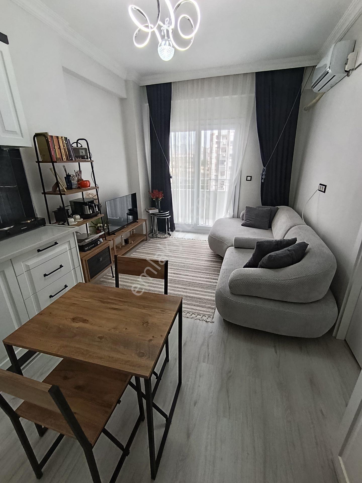 Yatay Mimari Eşyalı 1+1 Daire — fotoğraf 2