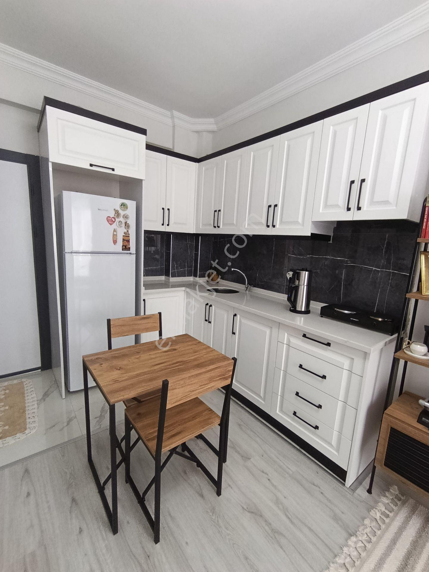 Yatay Mimari Eşyalı 1+1 Daire — fotoğraf 7