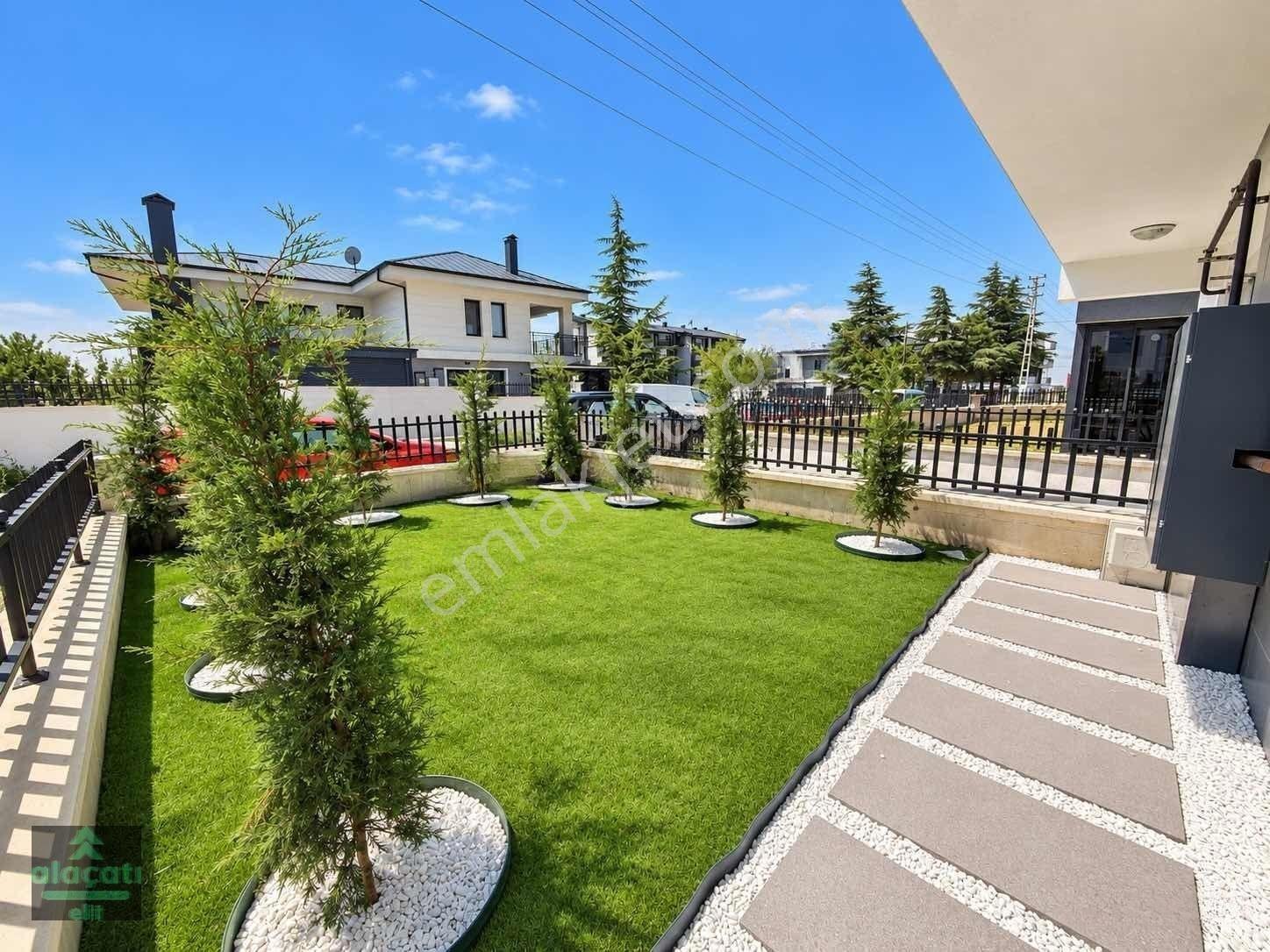 İncek Taşpınar | Bahçe Kullanımlı | Tamamına Kredili 1+1 — fotoğraf 22