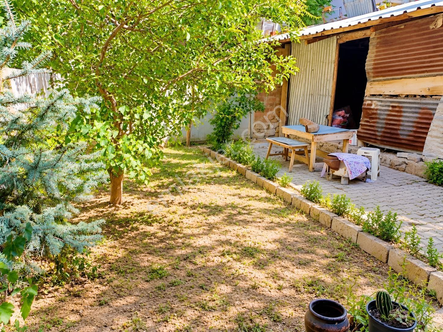 *erkmen Merkez Camii Yakını Satılık Müstakil Ev* — fotoğraf 6