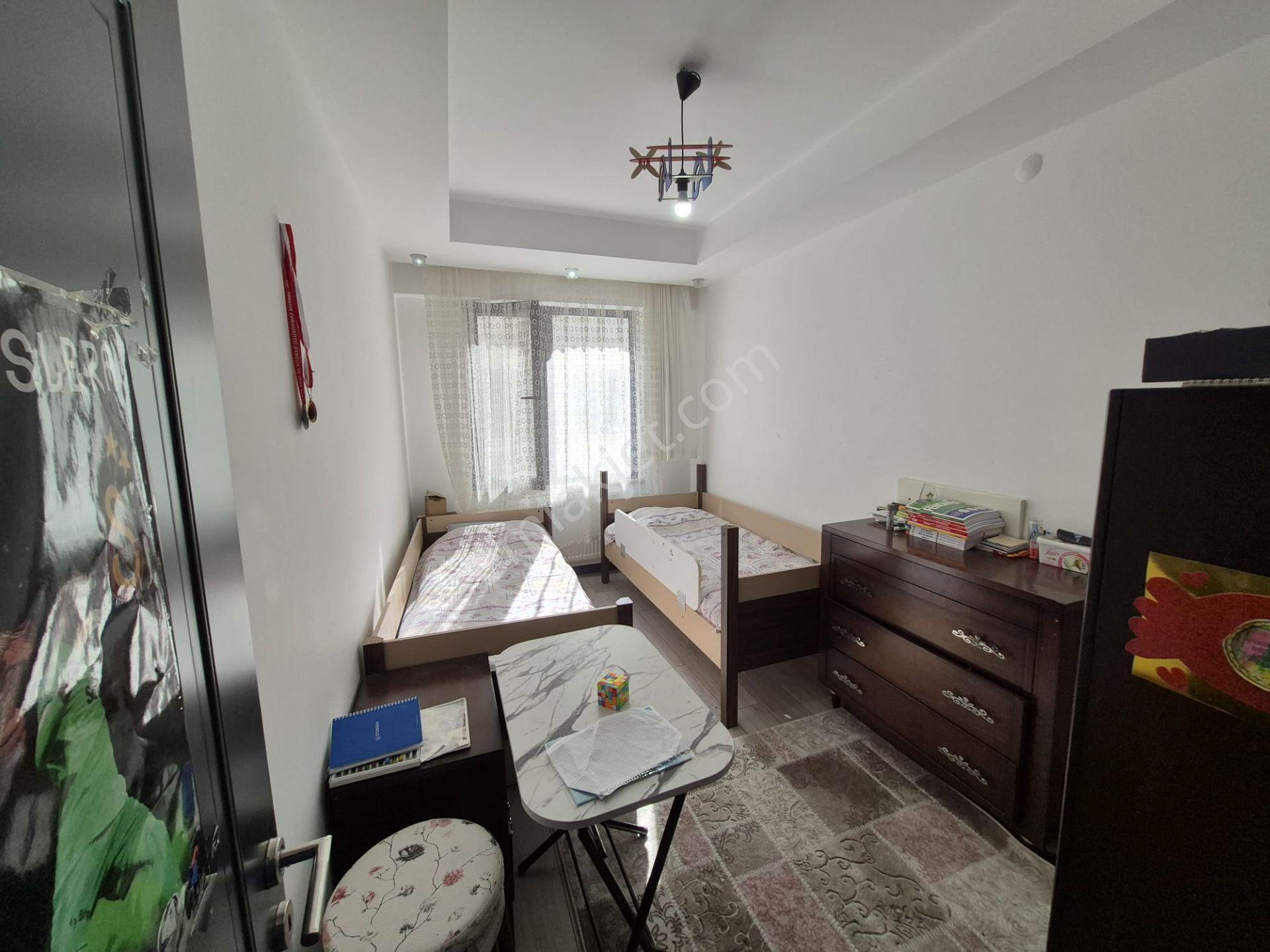B&u Gayrimenkul'den İstasyon'da Whıte House Sitesinde Geniş 3+1 — fotoğraf 12