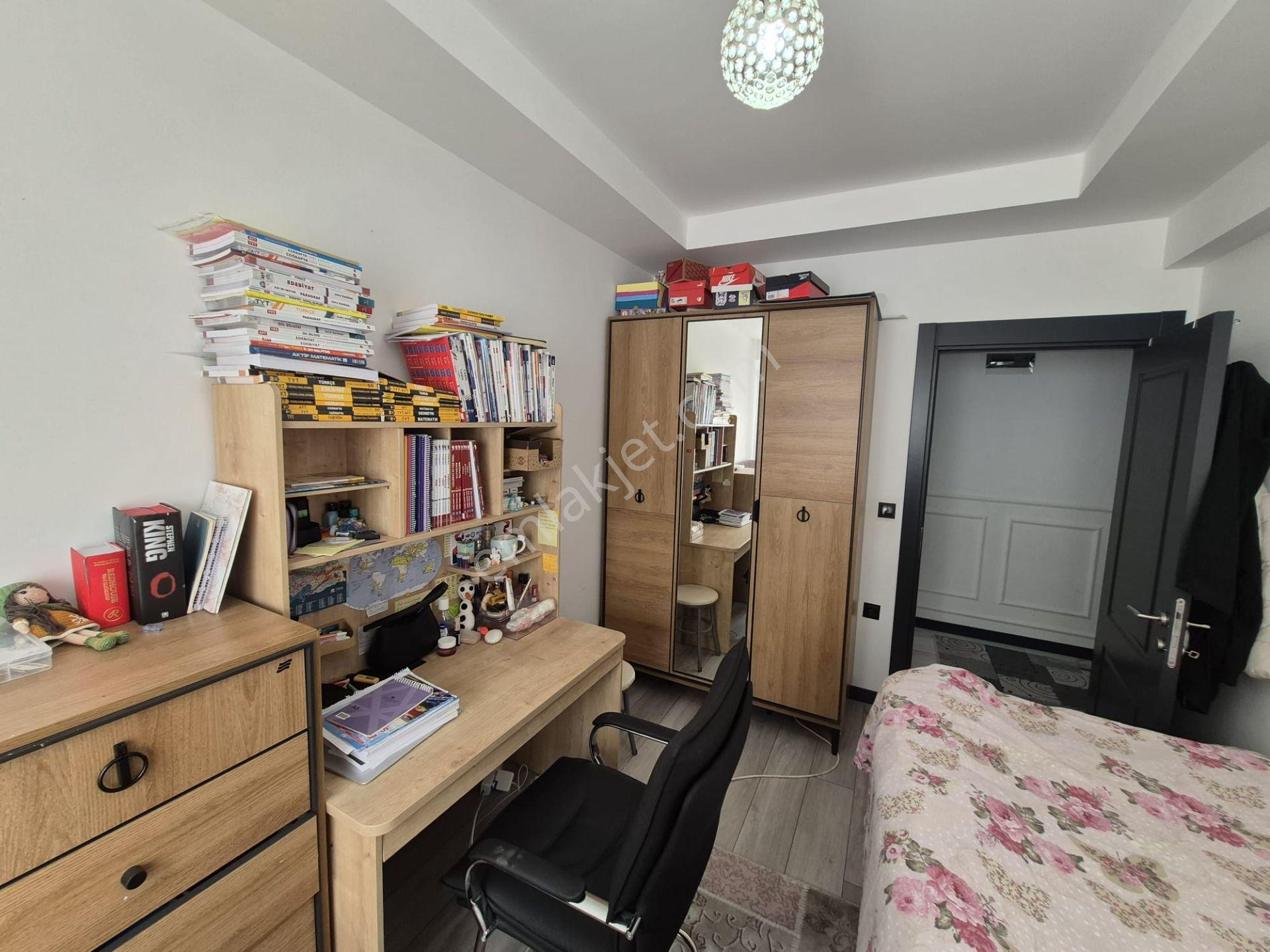 B&u Gayrimenkul'den İstasyon'da Whıte House Sitesinde Geniş 3+1 — fotoğraf 13