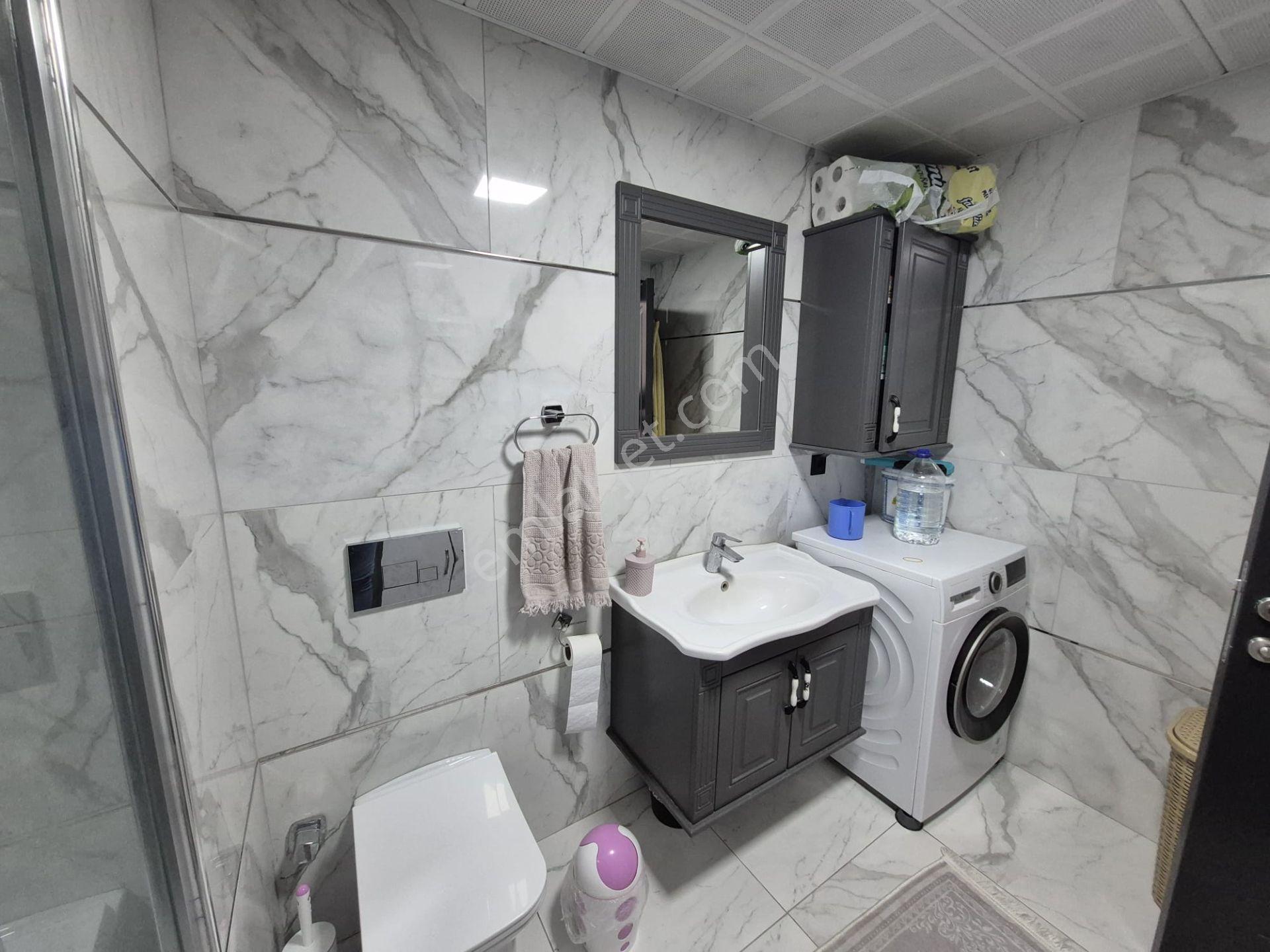 B&u Gayrimenkul'den İstasyon'da Whıte House Sitesinde Geniş 3+1 — fotoğraf 15