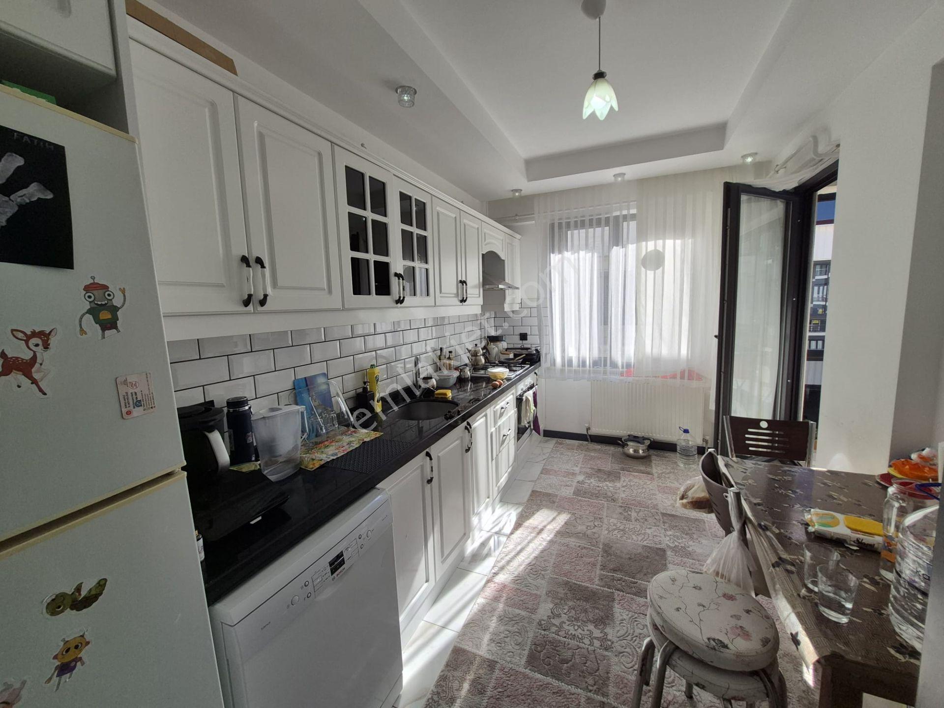 B&u Gayrimenkul'den İstasyon'da Whıte House Sitesinde Geniş 3+1 — fotoğraf 18