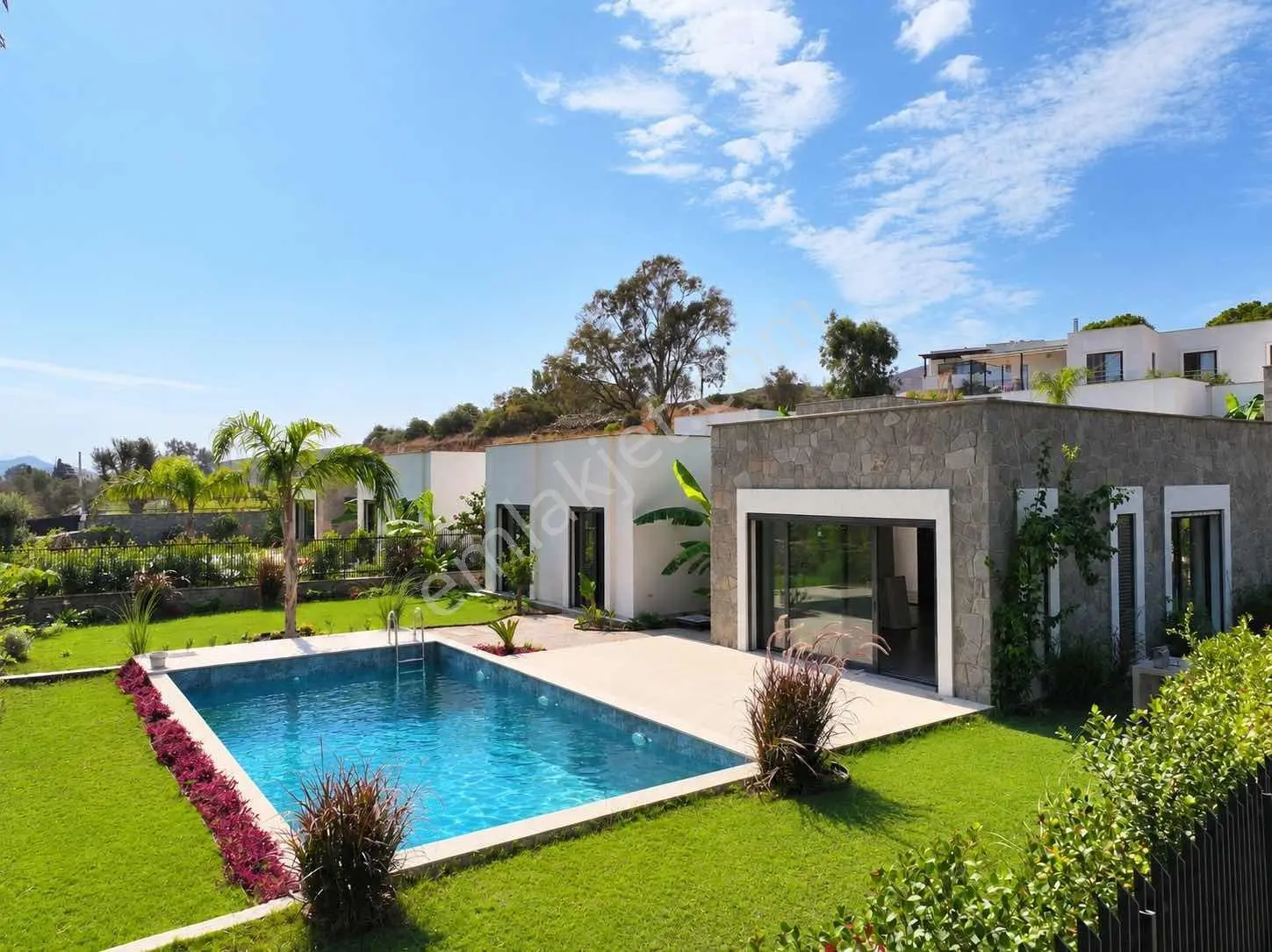 Gümüşlük Dereköy Doğa İle İç İçe 3+1 Tek Katlı Havuzlu Villa — fotoğraf 3