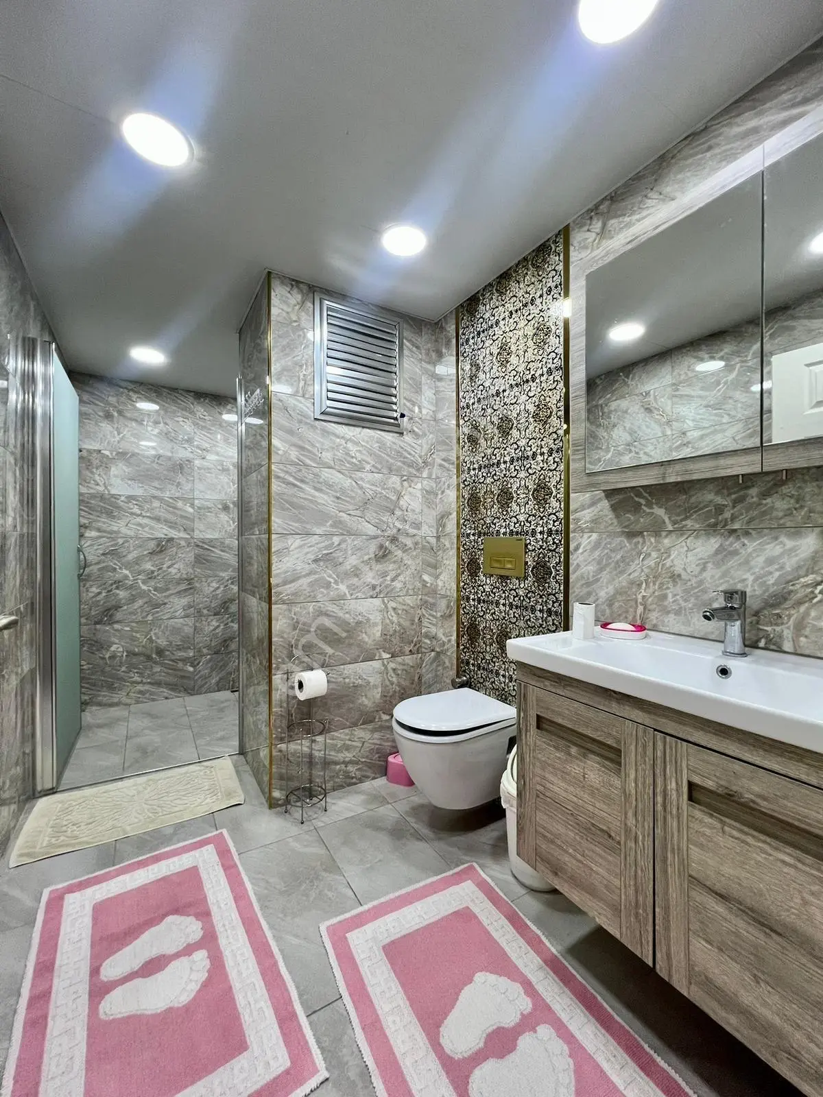 Deniz Manzaralı Çok Geniş Teraslı 4+2 3 Banyo 2 Mutfakli — fotoğraf 15