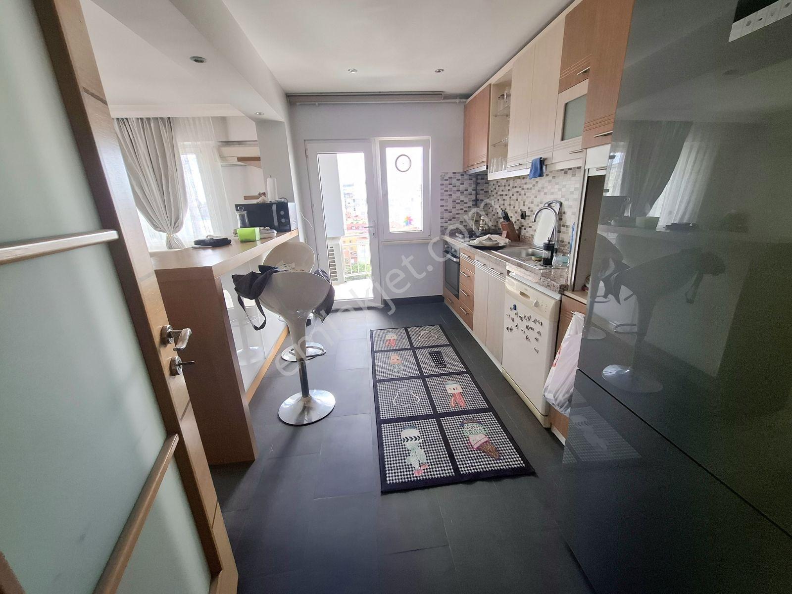 Ümraniye Çamlık Site İçi Yüksek Kat İçi Yenilenmiş — fotoğraf 5