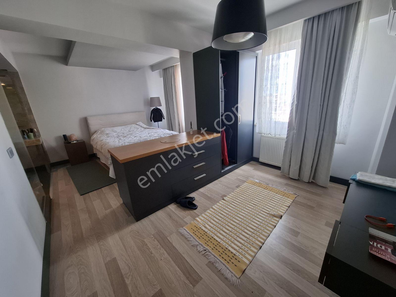 Ümraniye Çamlık Site İçi Yüksek Kat İçi Yenilenmiş — fotoğraf 26