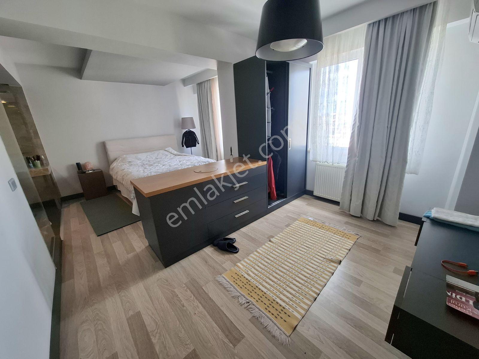 Ümraniye Çamlık Site İçi Yüksek Kat İçi Yenilenmiş — fotoğraf 27