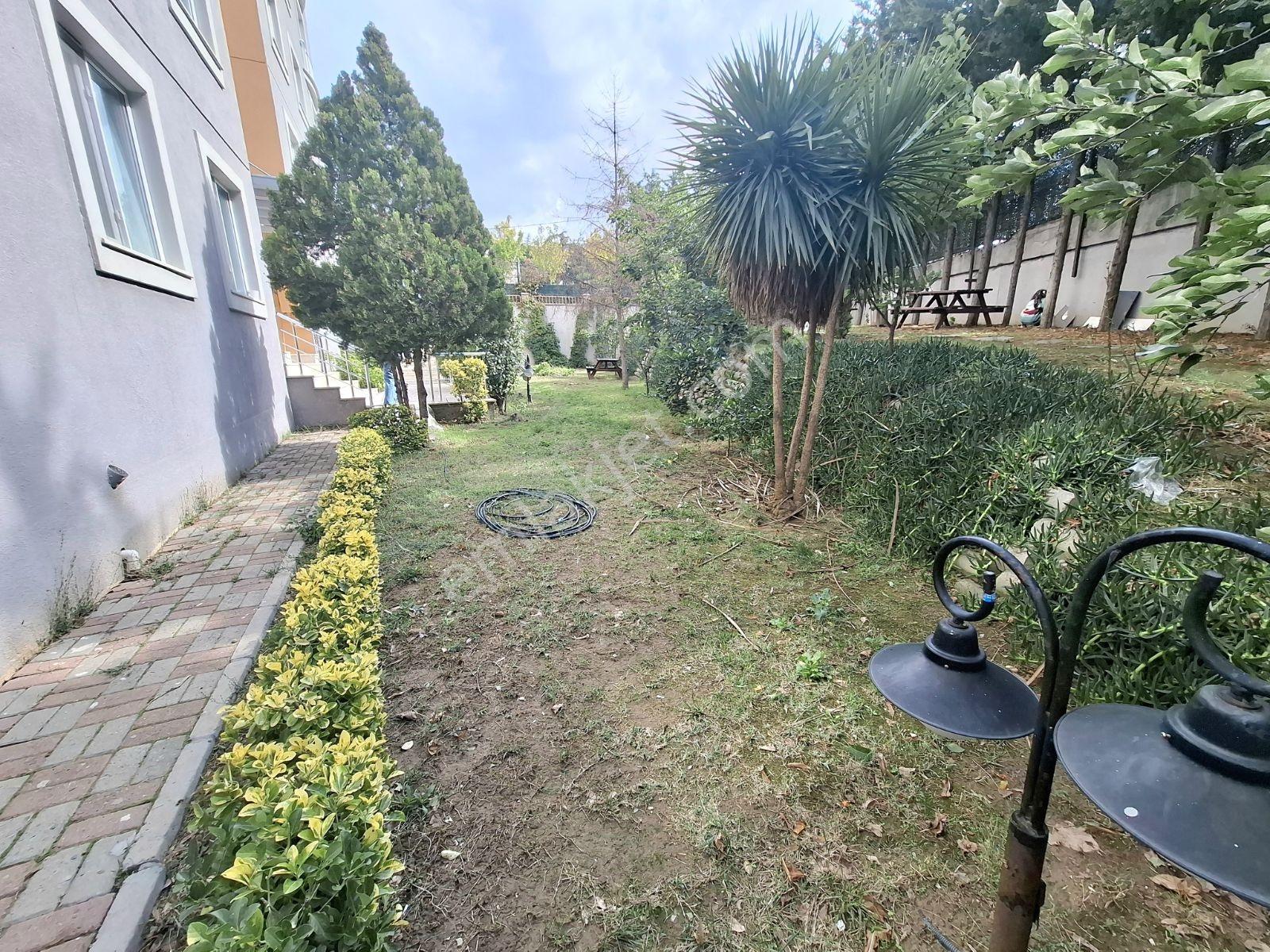 Ümraniye Çamlık Site İçi Yüksek Kat İçi Yenilenmiş — fotoğraf 35