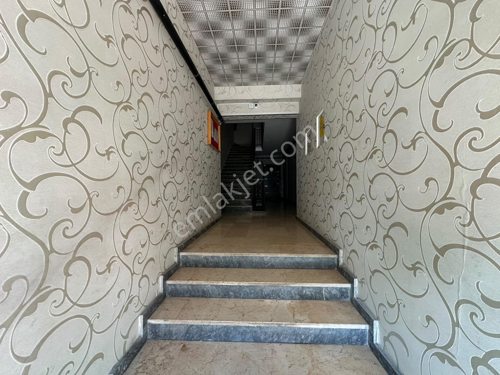 Kuzey'den 4+1 Hastane Yakını Asansörlü Ebeveyn Banyolu Daire — fotoğraf 34
