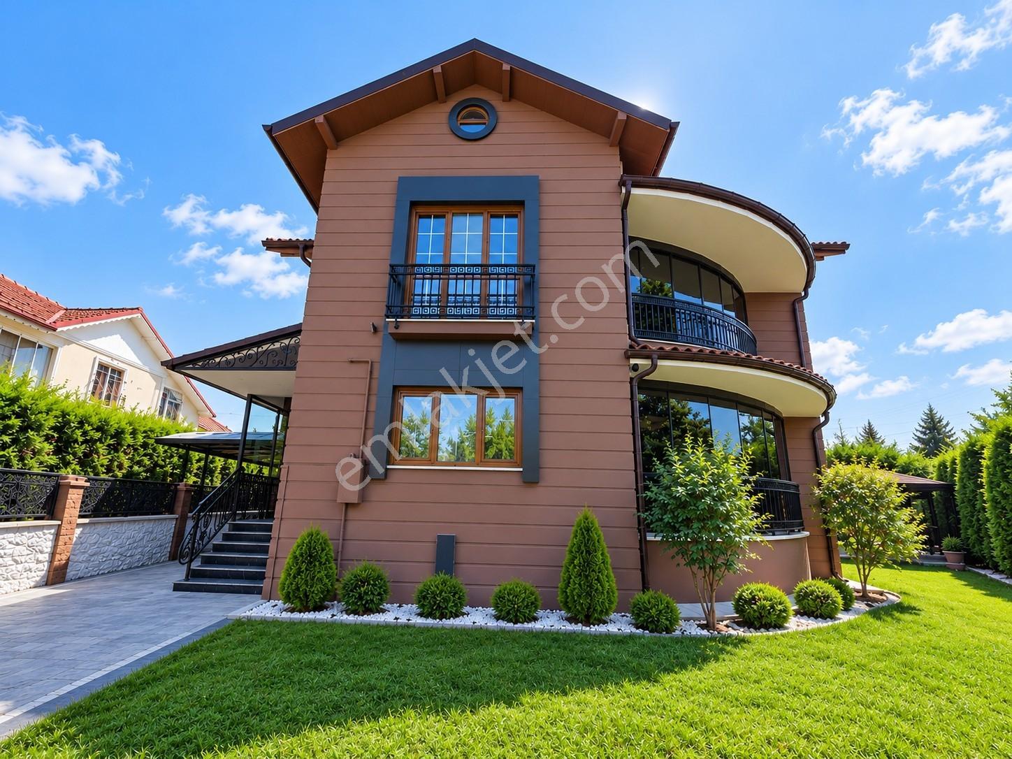 Hak Emlak'tan Sarayyeri Mah.de Ultra Lüks Satılık 7+1 Villa — fotoğraf 3
