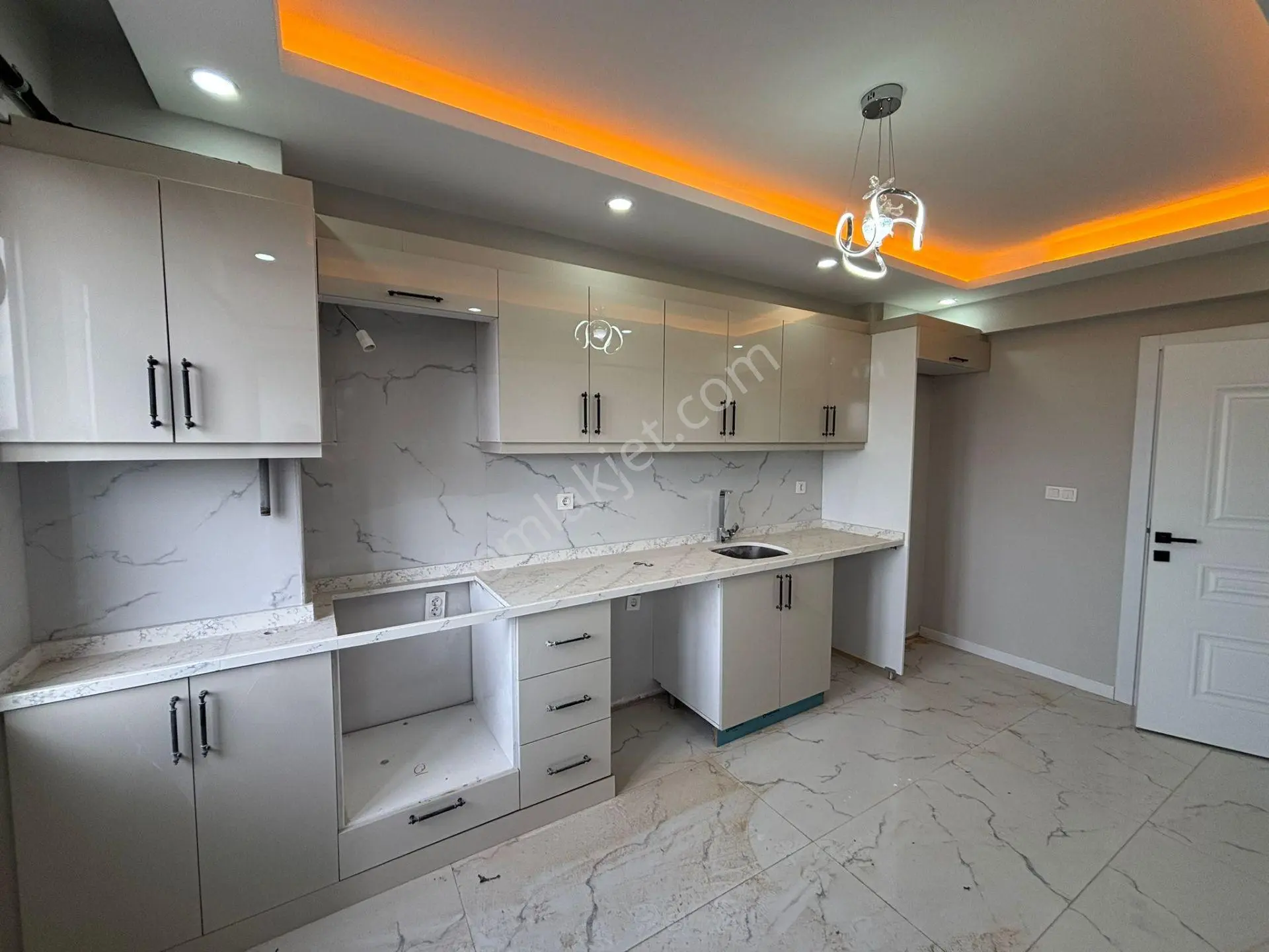 **eryıldız İnşaat'tan**devlet Hastanesi Yanı İskanlı K.otoparklı Lüks 2+1 %80 Kredli İmkanı — fotoğraf 14