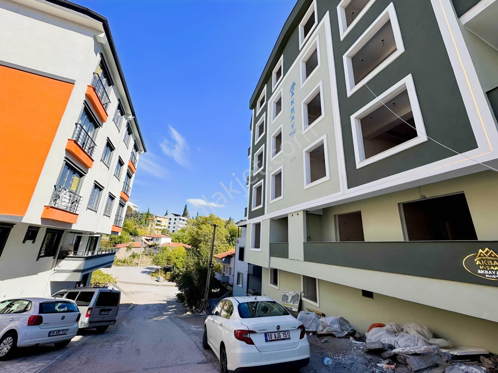 Balnovadan Satılık Sıfır 2+1 Modern Ve Ferah Yaşam Alanı — fotoğraf 3