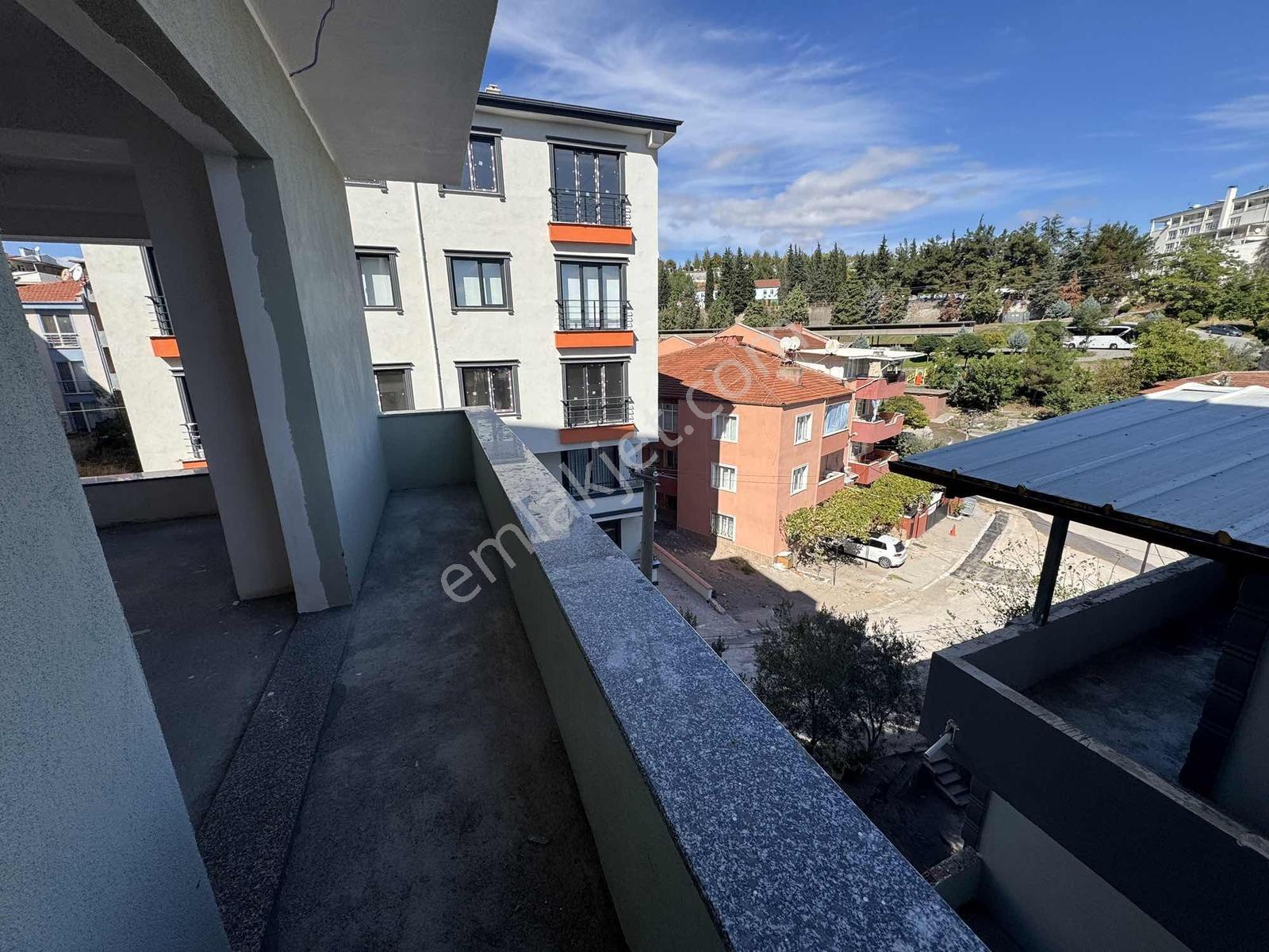 Balnovadan Satılık Sıfır 2+1 Modern Ve Ferah Yaşam Alanı — fotoğraf 14