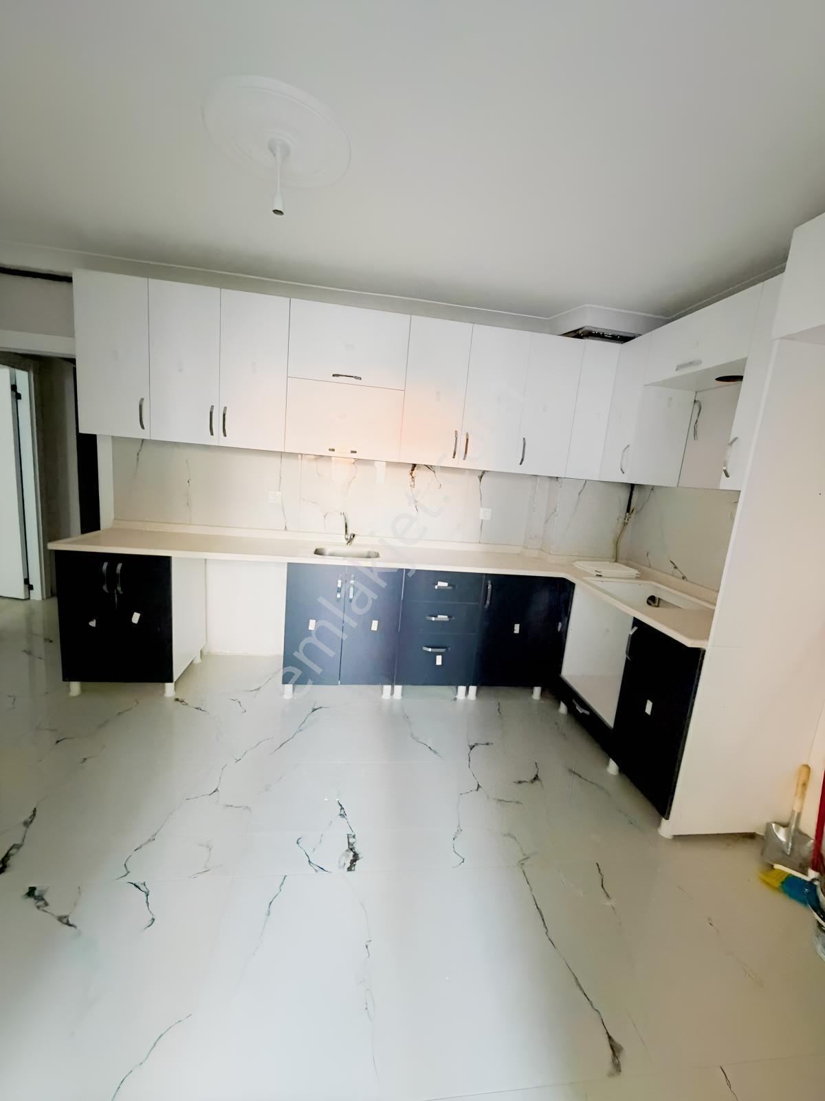 Mes Emlak'tan Şehrin En Güvenlikli Sitesinde 3+1 Satılık Daire — fotoğraf 6