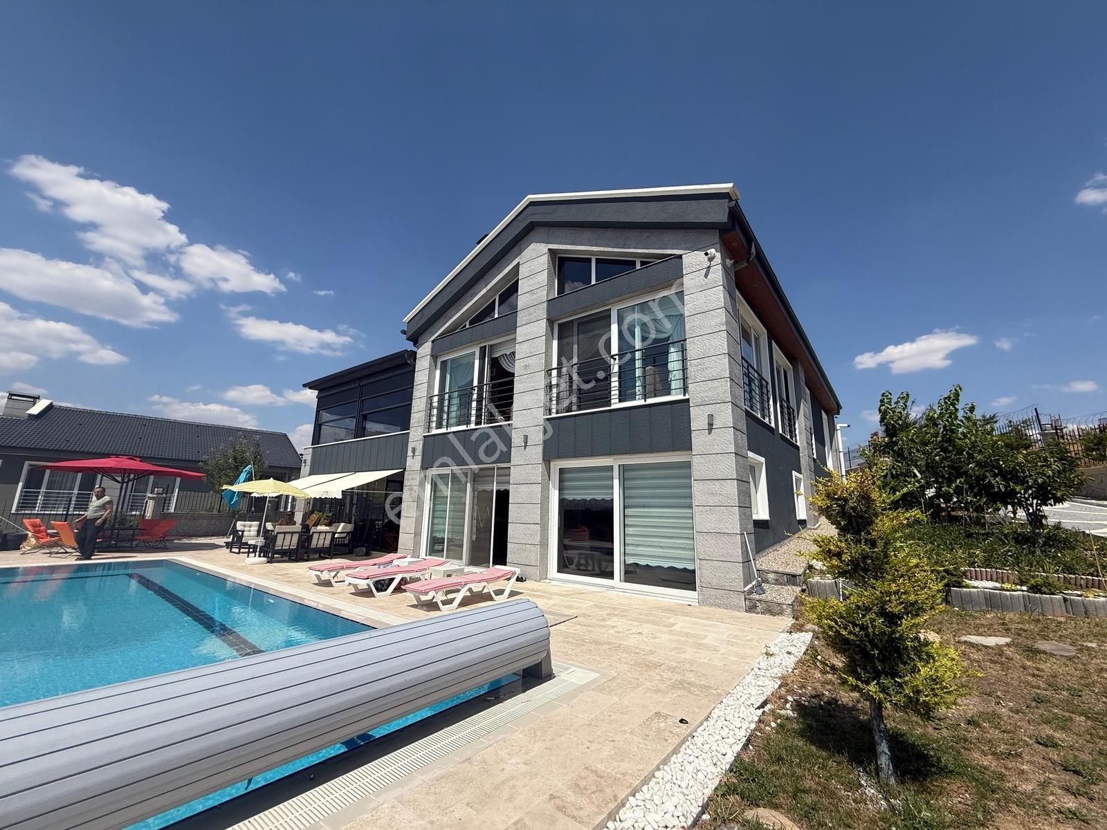 Gölbaşı Bahçelievler De 5+1 Havuzlu Müstakil Villa — fotoğraf 2