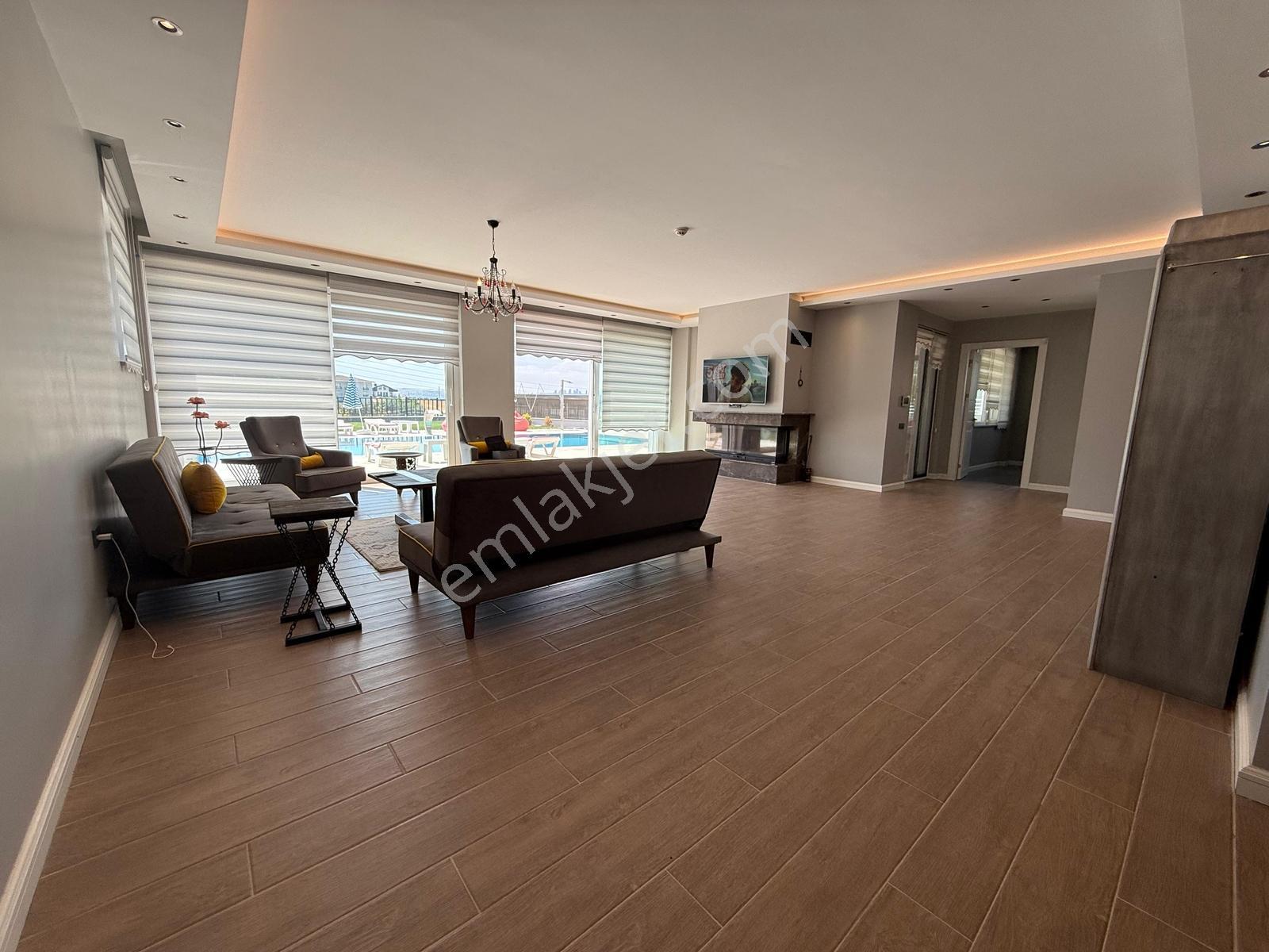Gölbaşı Bahçelievler De 5+1 Havuzlu Müstakil Villa — fotoğraf 32
