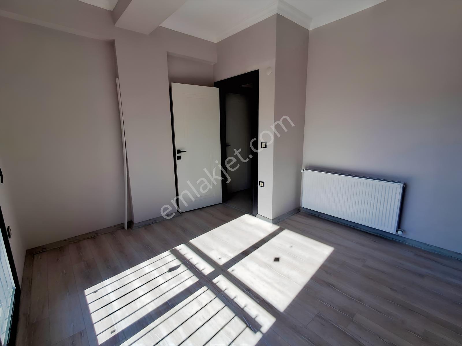 Bal Gayrimenkulden Gölcüklerde Geniş Bahçeli 3+1 Villa — fotoğraf 22