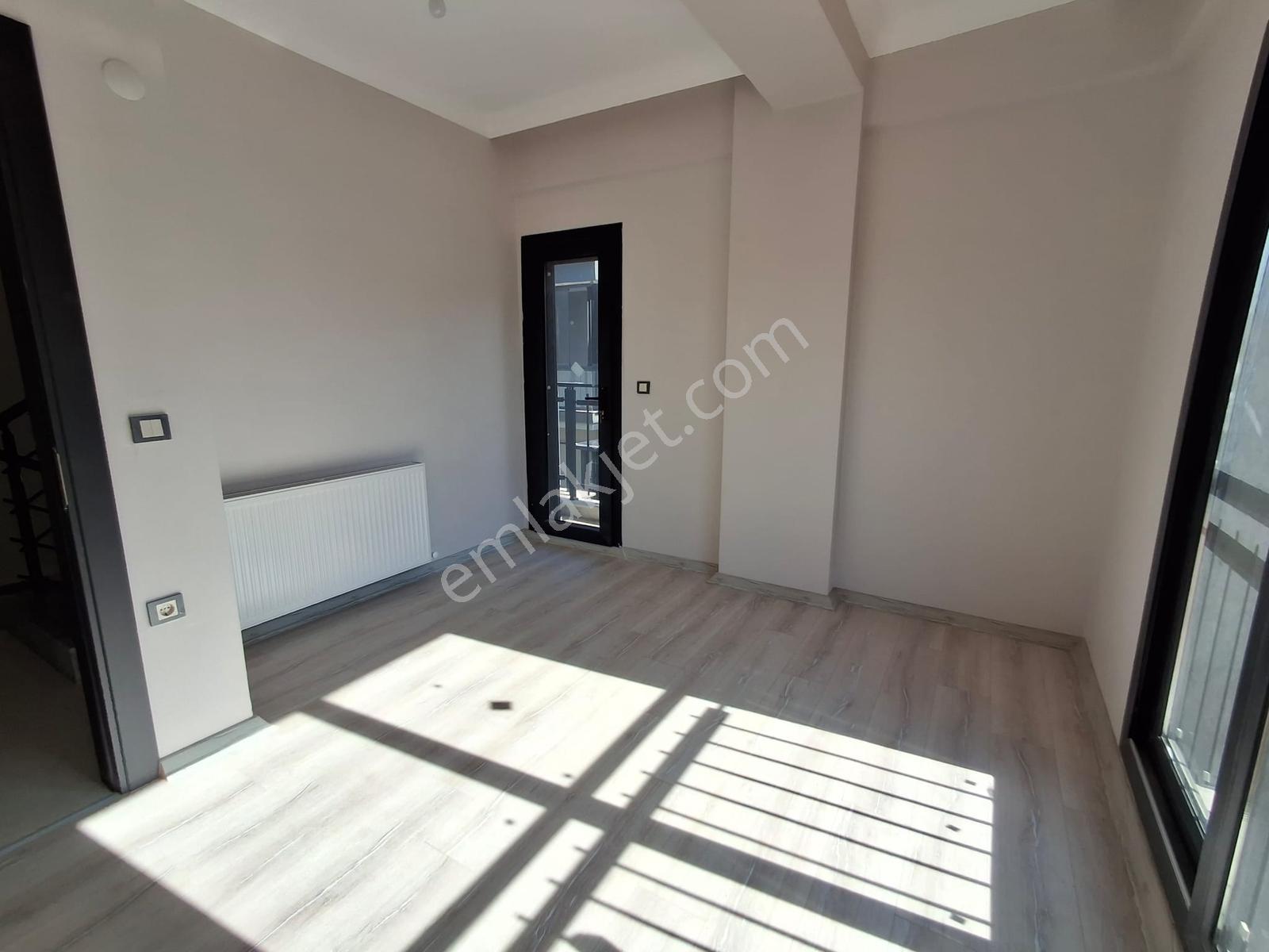 Bal Gayrimenkulden Gölcüklerde Geniş Bahçeli 3+1 Villa — fotoğraf 23