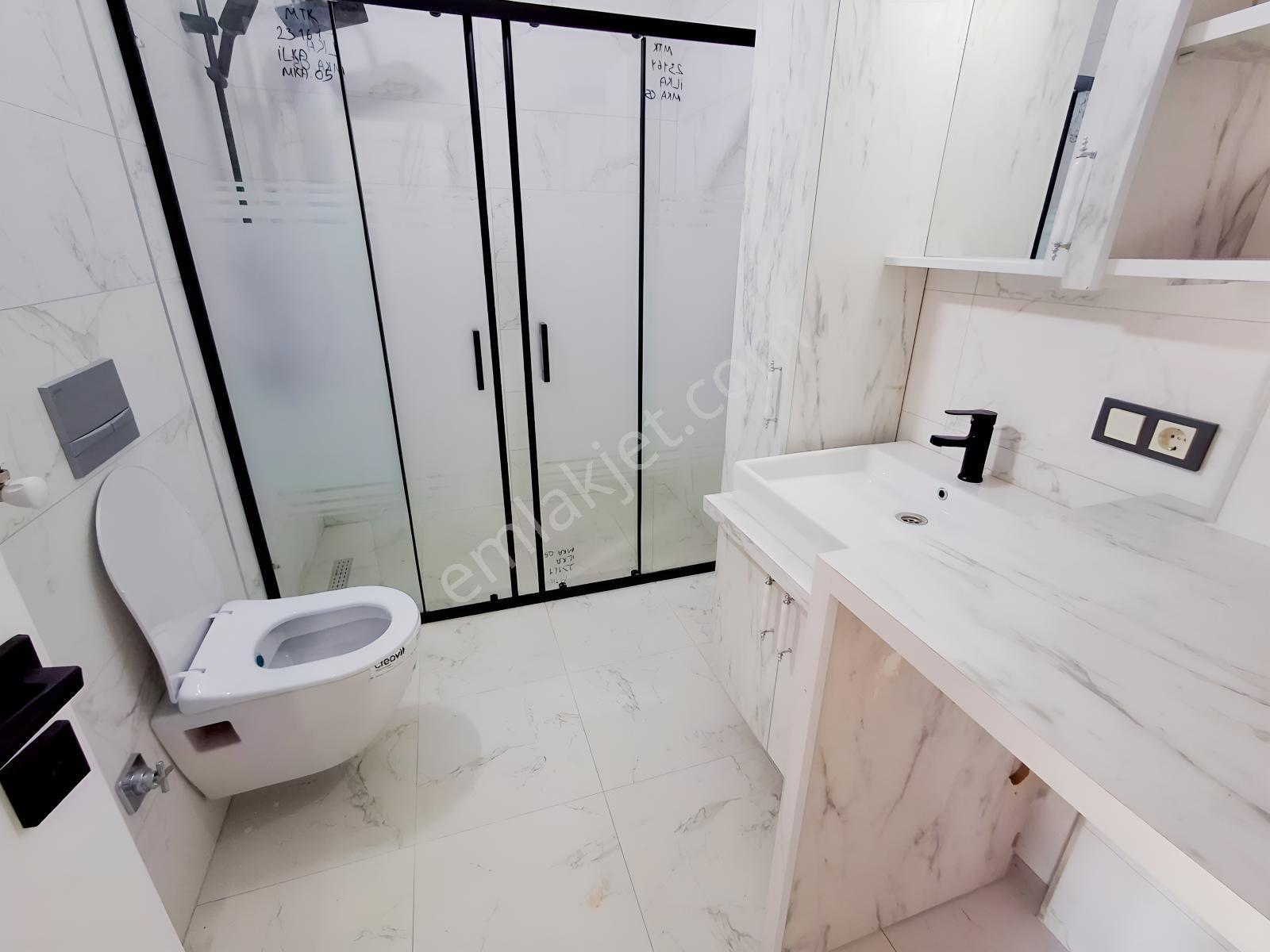Bal Gayrimenkulden Gölcüklerde Geniş Bahçeli 3+1 Villa — fotoğraf 25