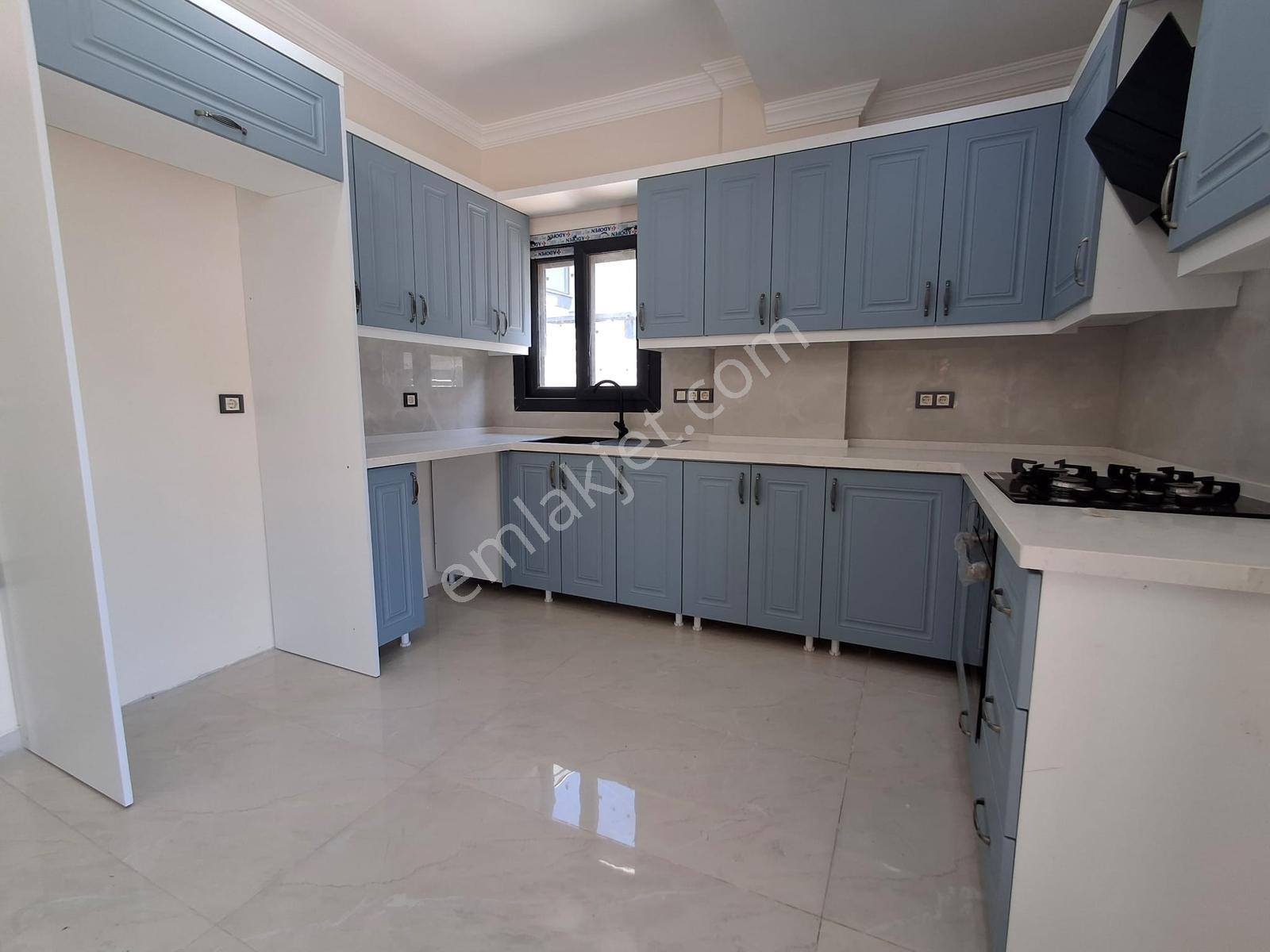 Bal Gayrimenkulden Gölcüklerde Geniş Bahçeli 3+1 Villa — fotoğraf 30