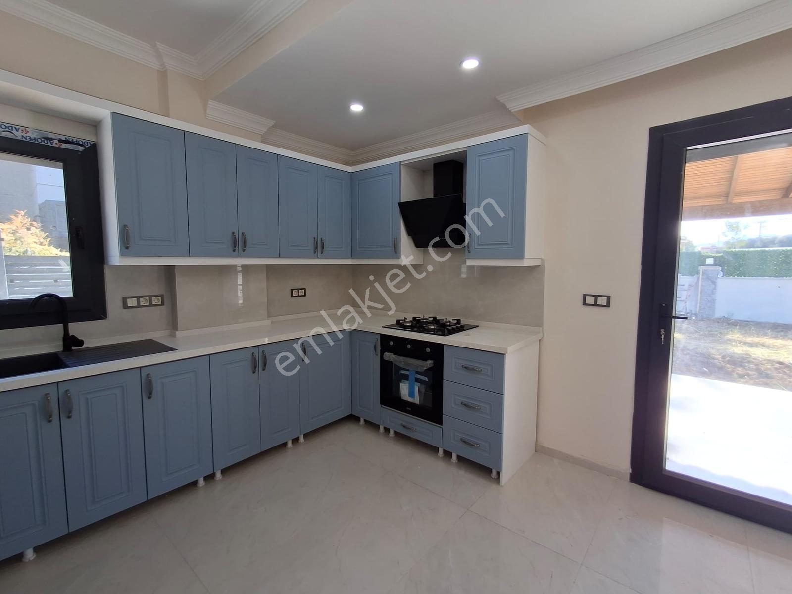 Bal Gayrimenkulden Gölcüklerde Geniş Bahçeli 3+1 Villa — fotoğraf 33