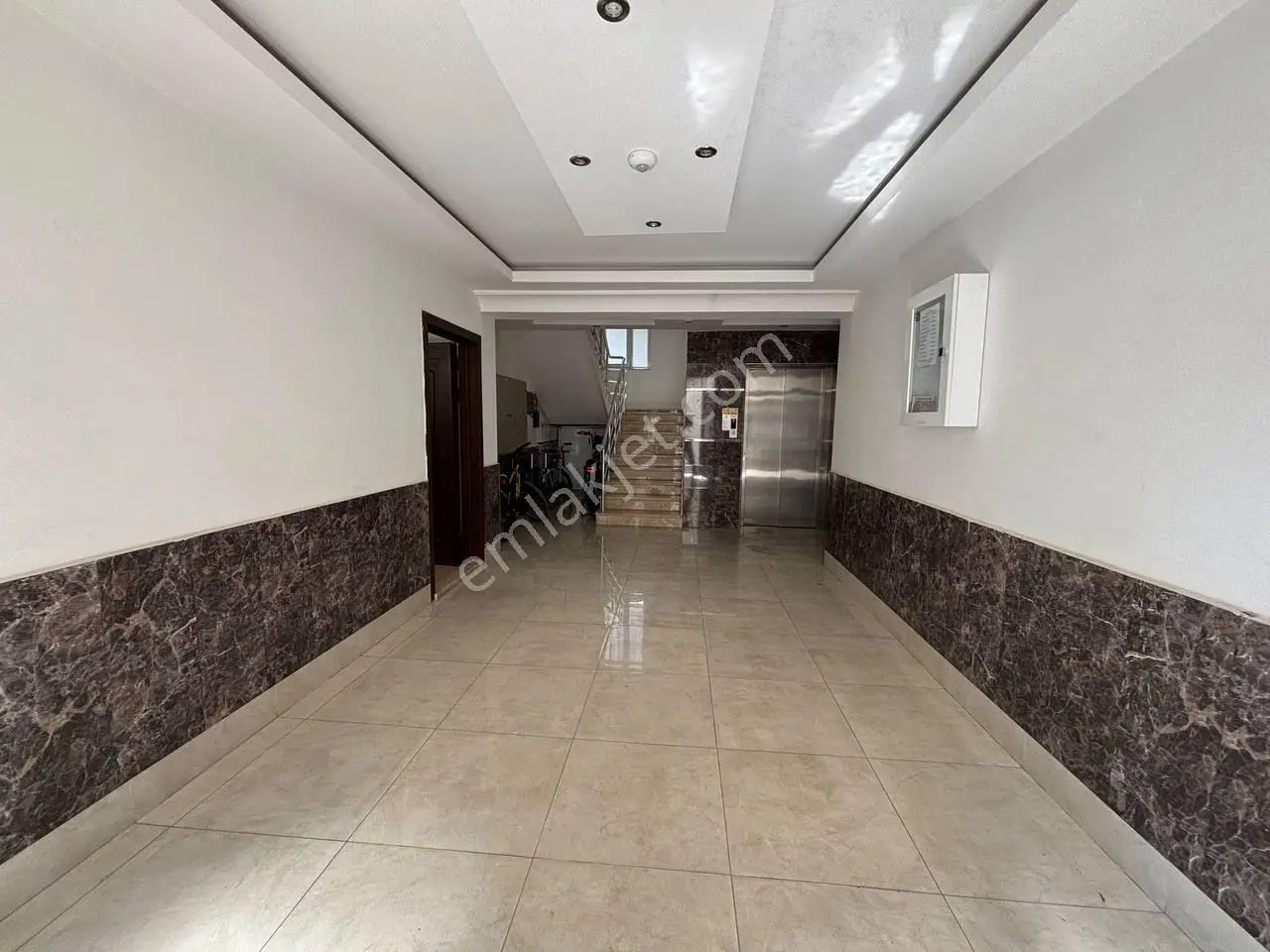 Fığla'da Full Manzaralı 5+1 280 M2 Dubleks 25 M2 Özel Depolu — fotoğraf 3