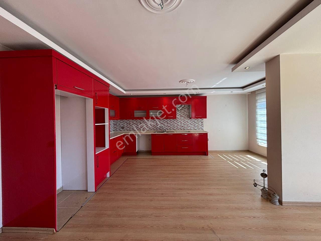 Fığla'da Full Manzaralı 5+1 280 M2 Dubleks 25 M2 Özel Depolu — fotoğraf 8