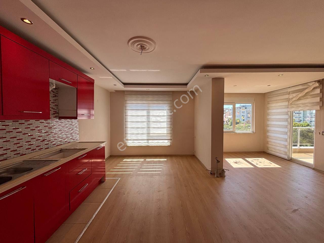 Fığla'da Full Manzaralı 5+1 280 M2 Dubleks 25 M2 Özel Depolu — fotoğraf 10