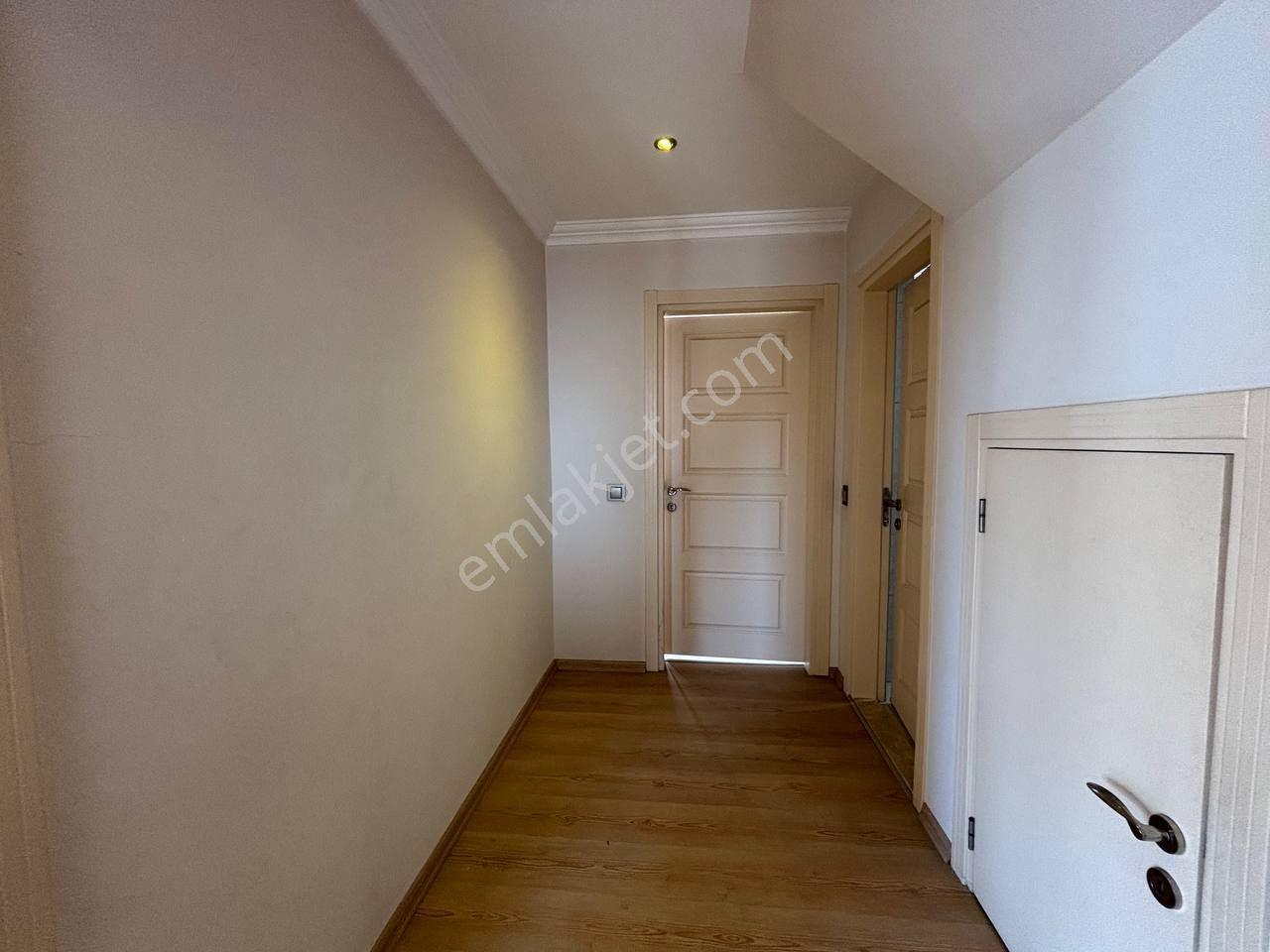 Fığla'da Full Manzaralı 5+1 280 M2 Dubleks 25 M2 Özel Depolu — fotoğraf 11