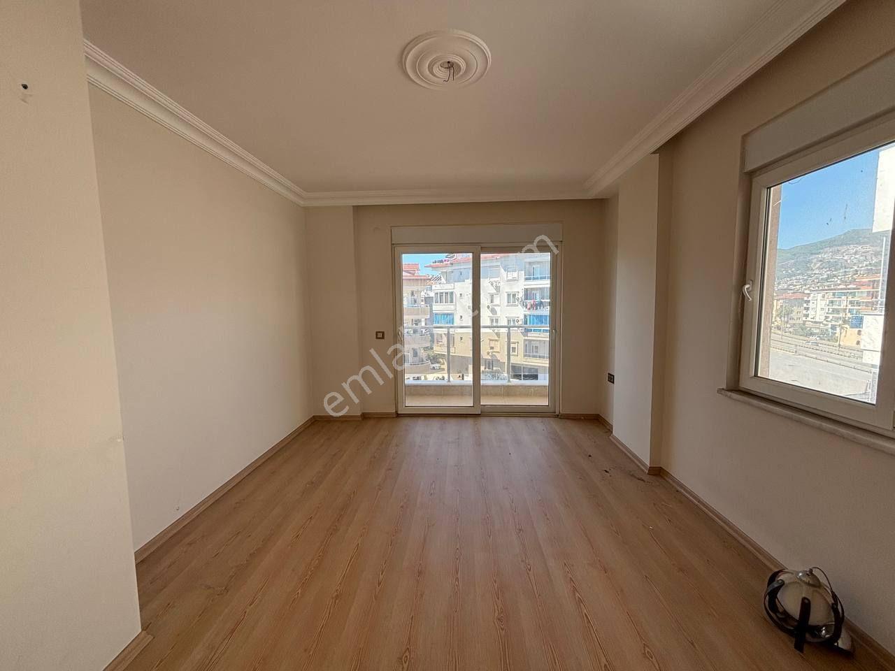 Fığla'da Full Manzaralı 5+1 280 M2 Dubleks 25 M2 Özel Depolu — fotoğraf 14