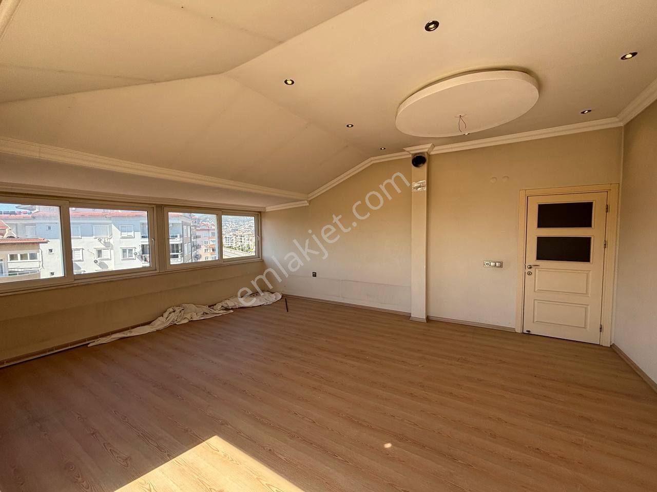 Fığla'da Full Manzaralı 5+1 280 M2 Dubleks 25 M2 Özel Depolu — fotoğraf 29