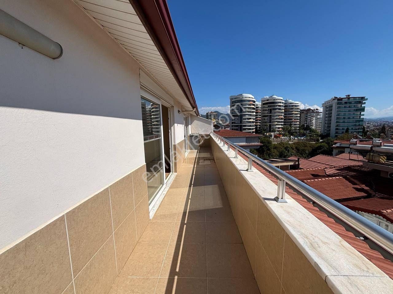 Fığla'da Full Manzaralı 5+1 280 M2 Dubleks 25 M2 Özel Depolu — fotoğraf 33