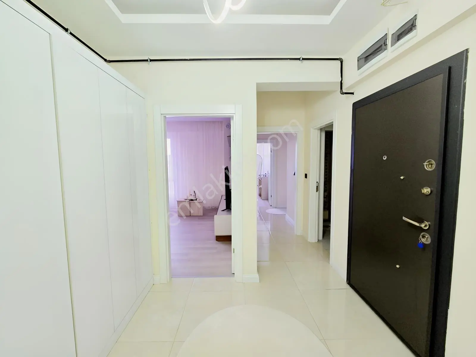 İldem Yeşilyurt' Da Satılık 3+1 Daire — fotoğraf 3