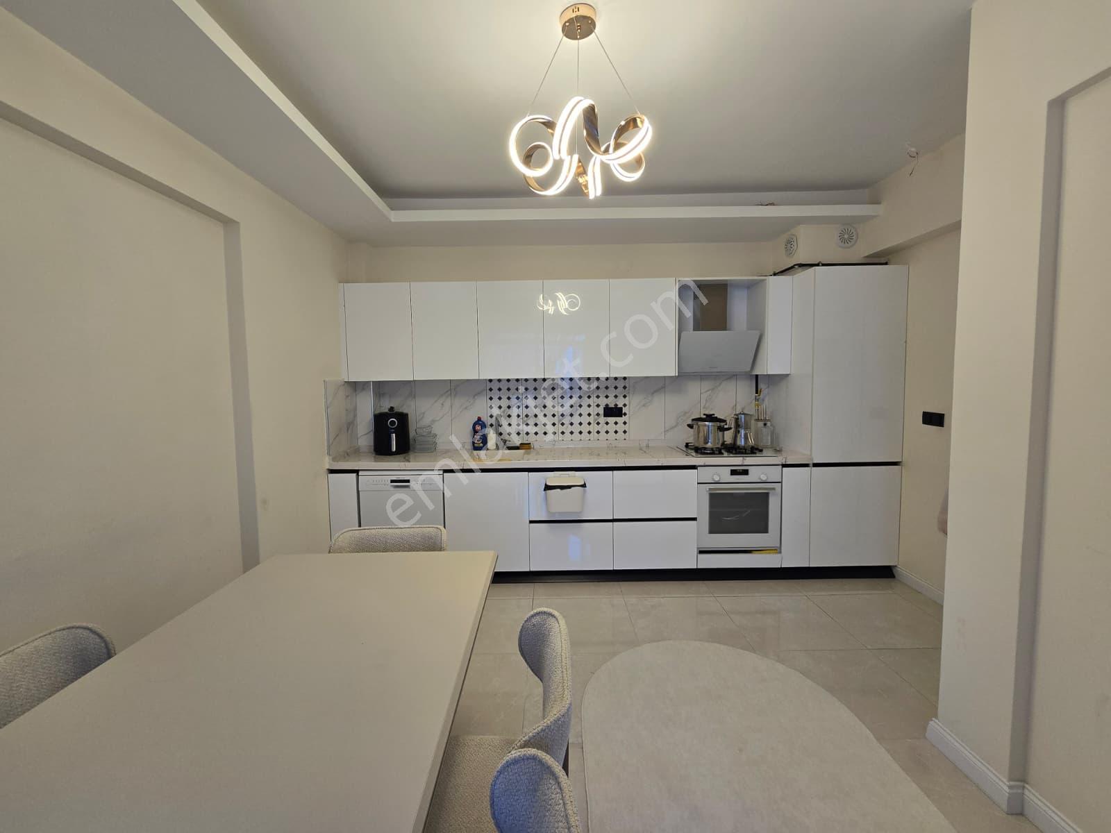 İldem Yeşilyurt' Da Satılık 3+1 Daire — fotoğraf 8