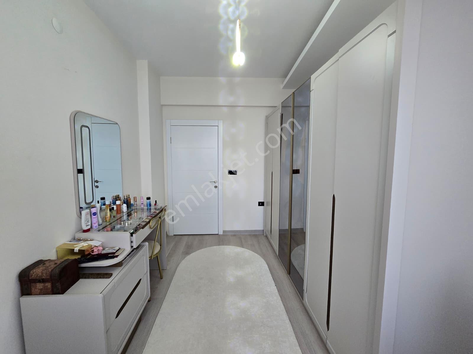 İldem Yeşilyurt' Da Satılık 3+1 Daire — fotoğraf 17