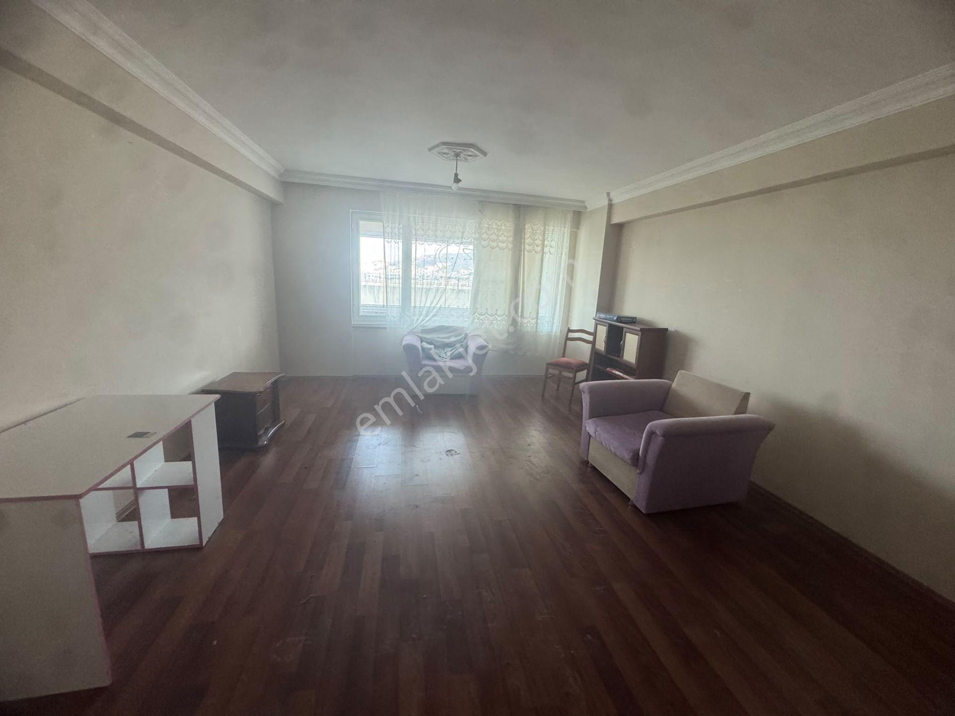 İnanç Emlaktan Giresun Gürede Üniversite Yakınında 3+1 Satılık Daire — fotoğraf 12