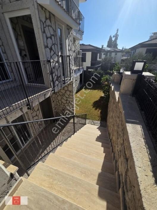 Urla Çeşmealtı Satılık 2 Adet 2+1 Ultra Lüx Daire & Villa — fotoğraf 23