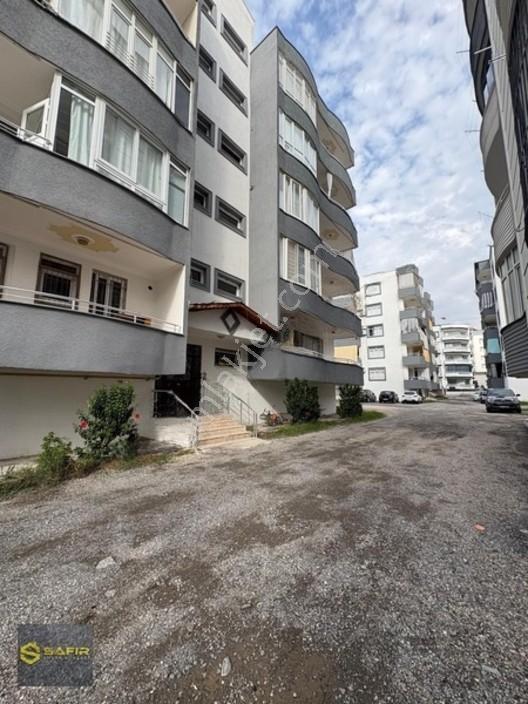 Safir'den Satılık 4+1 Geniş Oturum Site İçerisinde Daire... — fotoğraf 3