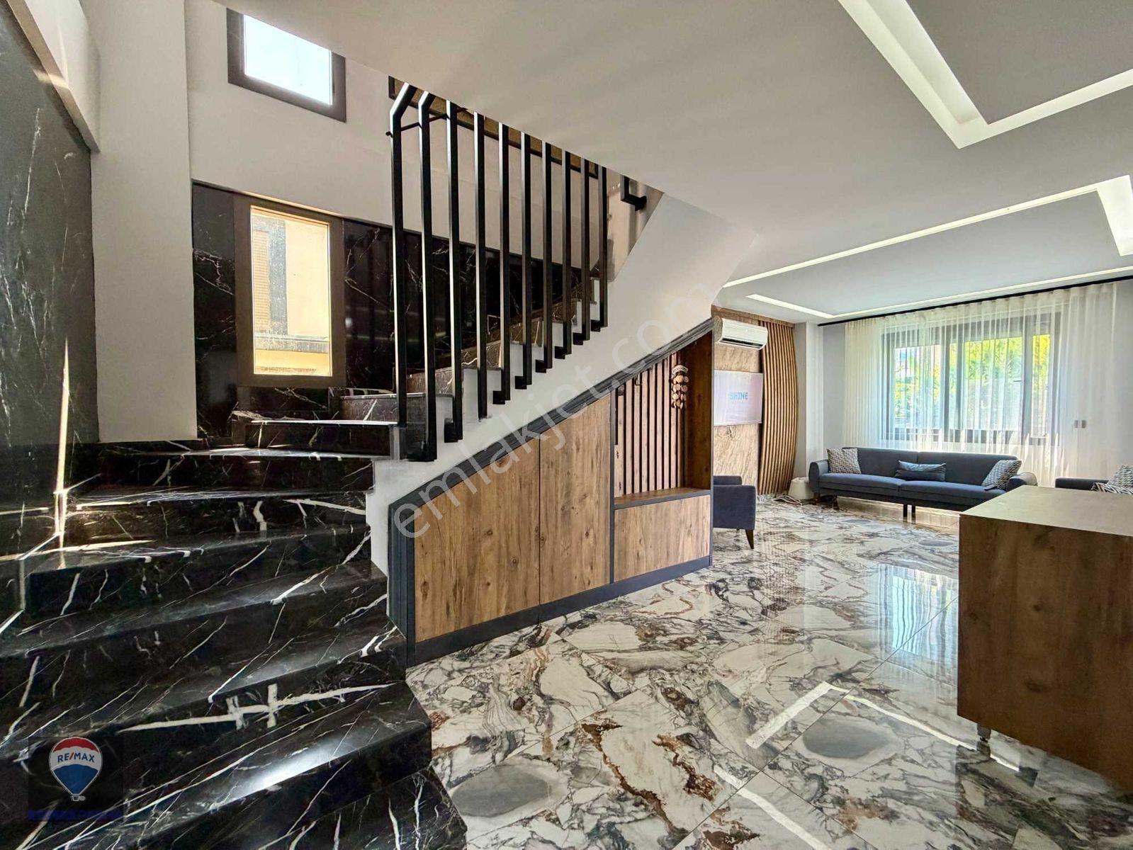 Kuşadası Davutlar’da 3+1 Eşyalı Özel Havuzlu Satılık Modern Villa — fotoğraf 9