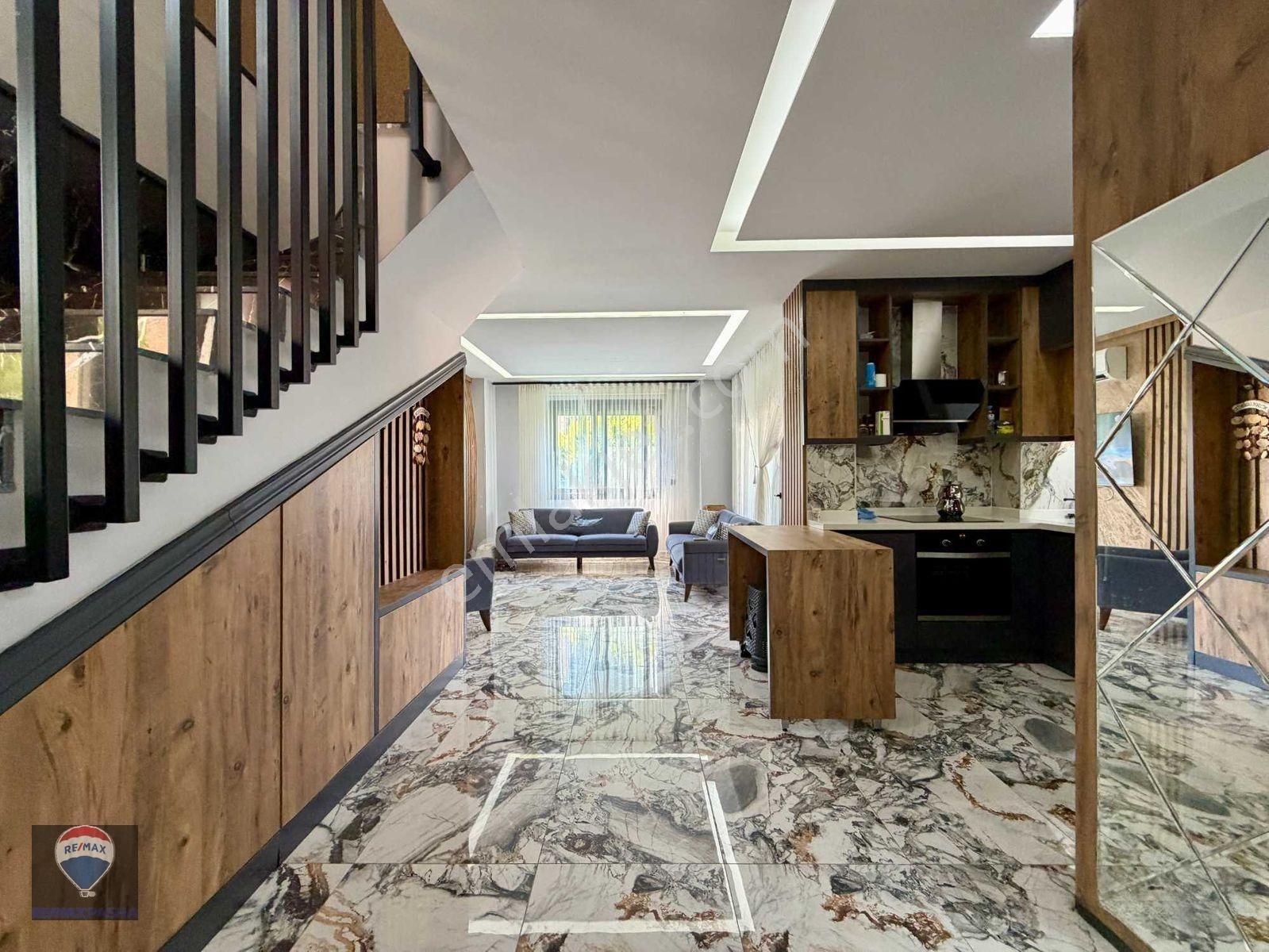 Kuşadası Davutlar’da 3+1 Eşyalı Özel Havuzlu Satılık Modern Villa — fotoğraf 10