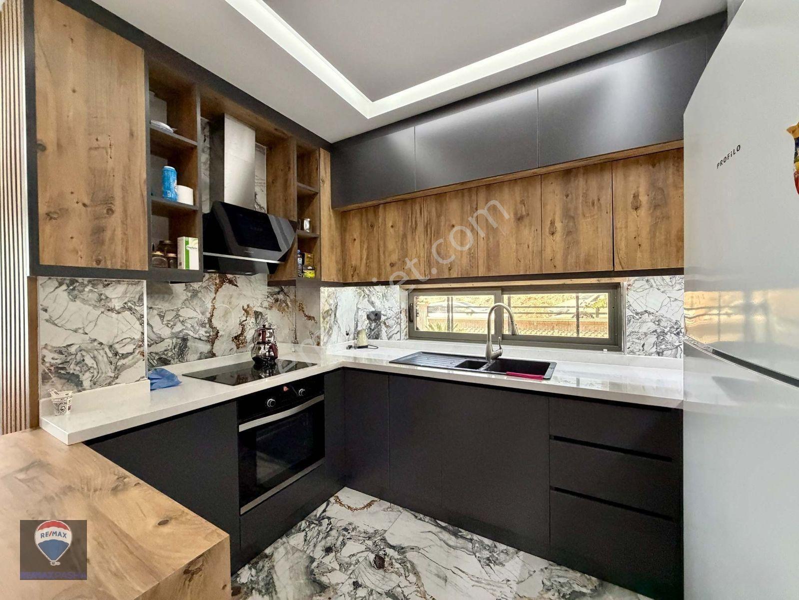 Kuşadası Davutlar’da 3+1 Eşyalı Özel Havuzlu Satılık Modern Villa — fotoğraf 18